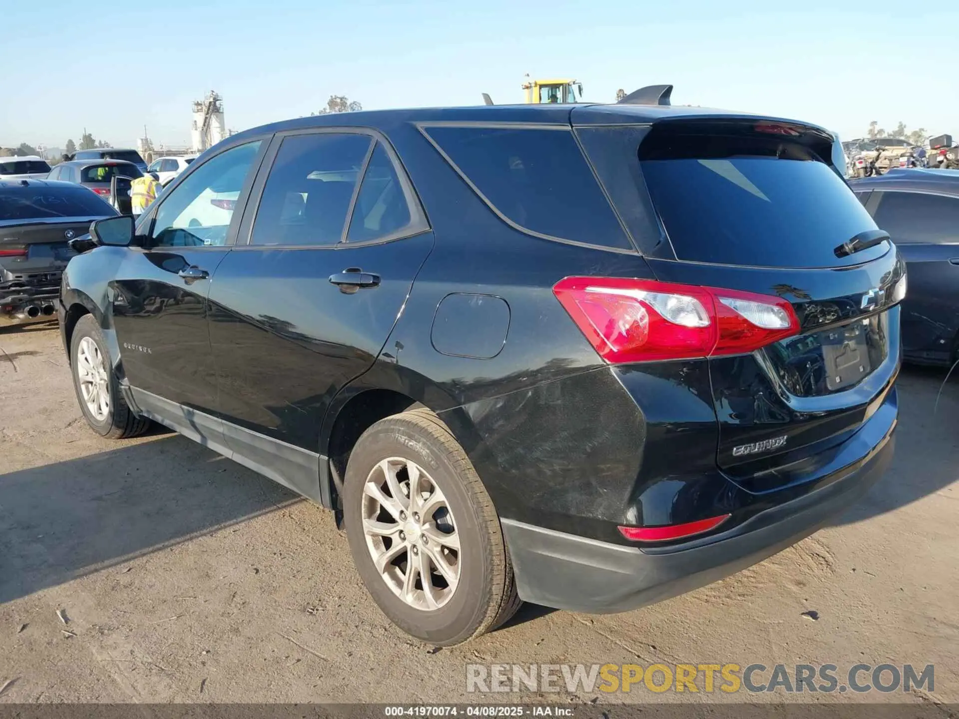 3 Photograph of a damaged car 2GNAXHEV6M6113023 CHEVROLET EQUINOX 2021