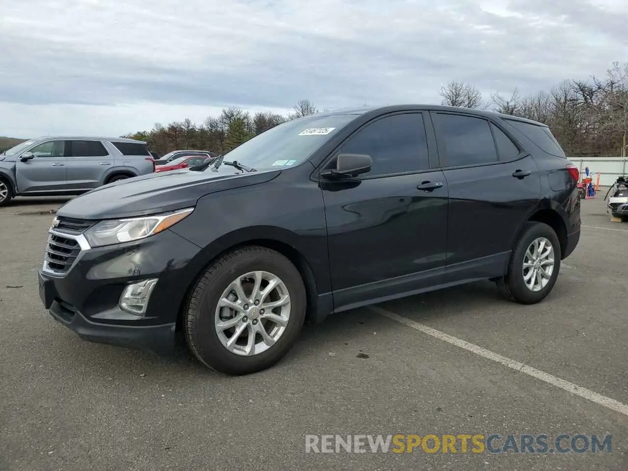 1 Photograph of a damaged car 2GNAXHEV6M6127861 CHEVROLET EQUINOX 2021