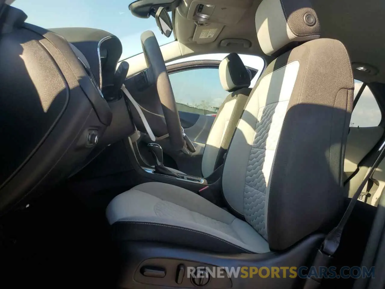 7 Photograph of a damaged car 2GNAXHEV7M6113614 CHEVROLET EQUINOX 2021