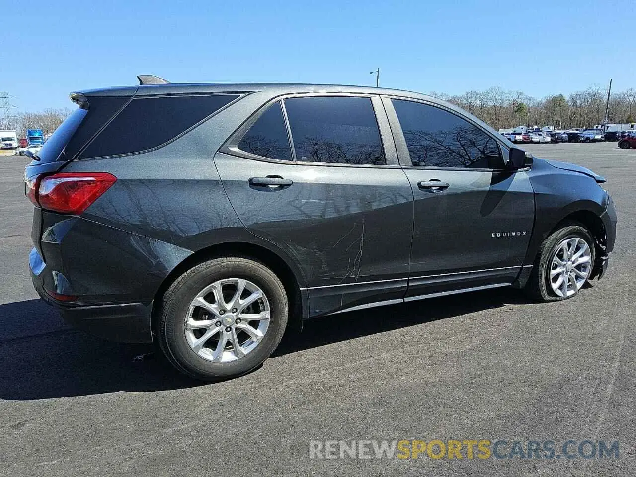 3 Photograph of a damaged car 2GNAXHEV7M6142644 CHEVROLET EQUINOX 2021