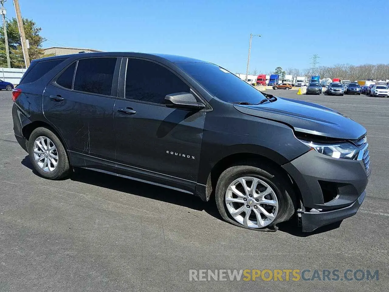 4 Photograph of a damaged car 2GNAXHEV7M6142644 CHEVROLET EQUINOX 2021