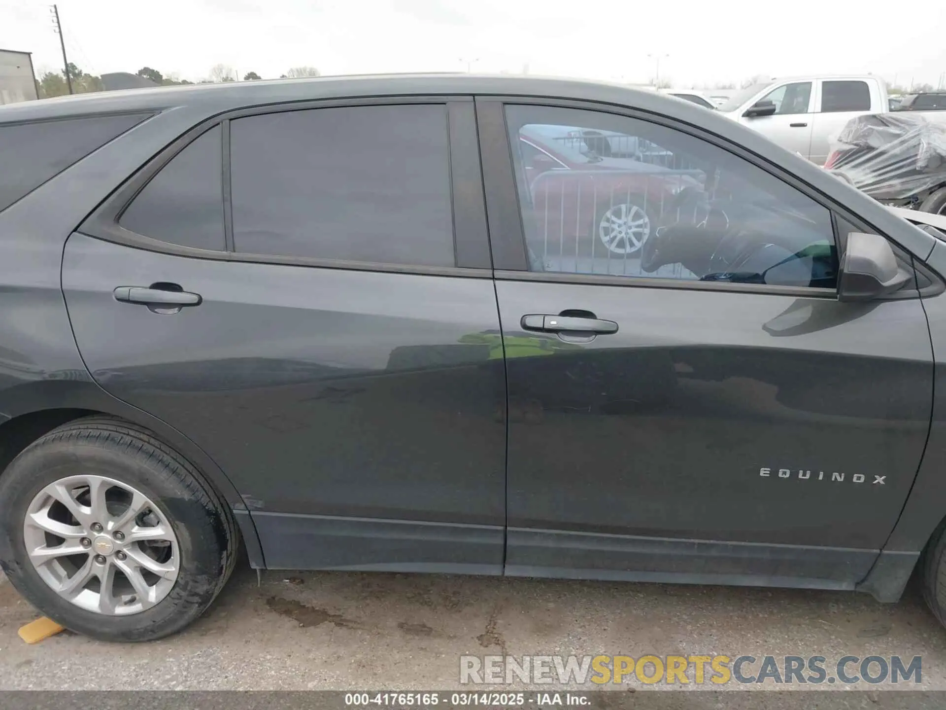 13 Photograph of a damaged car 2GNAXHEV7M6152848 CHEVROLET EQUINOX 2021