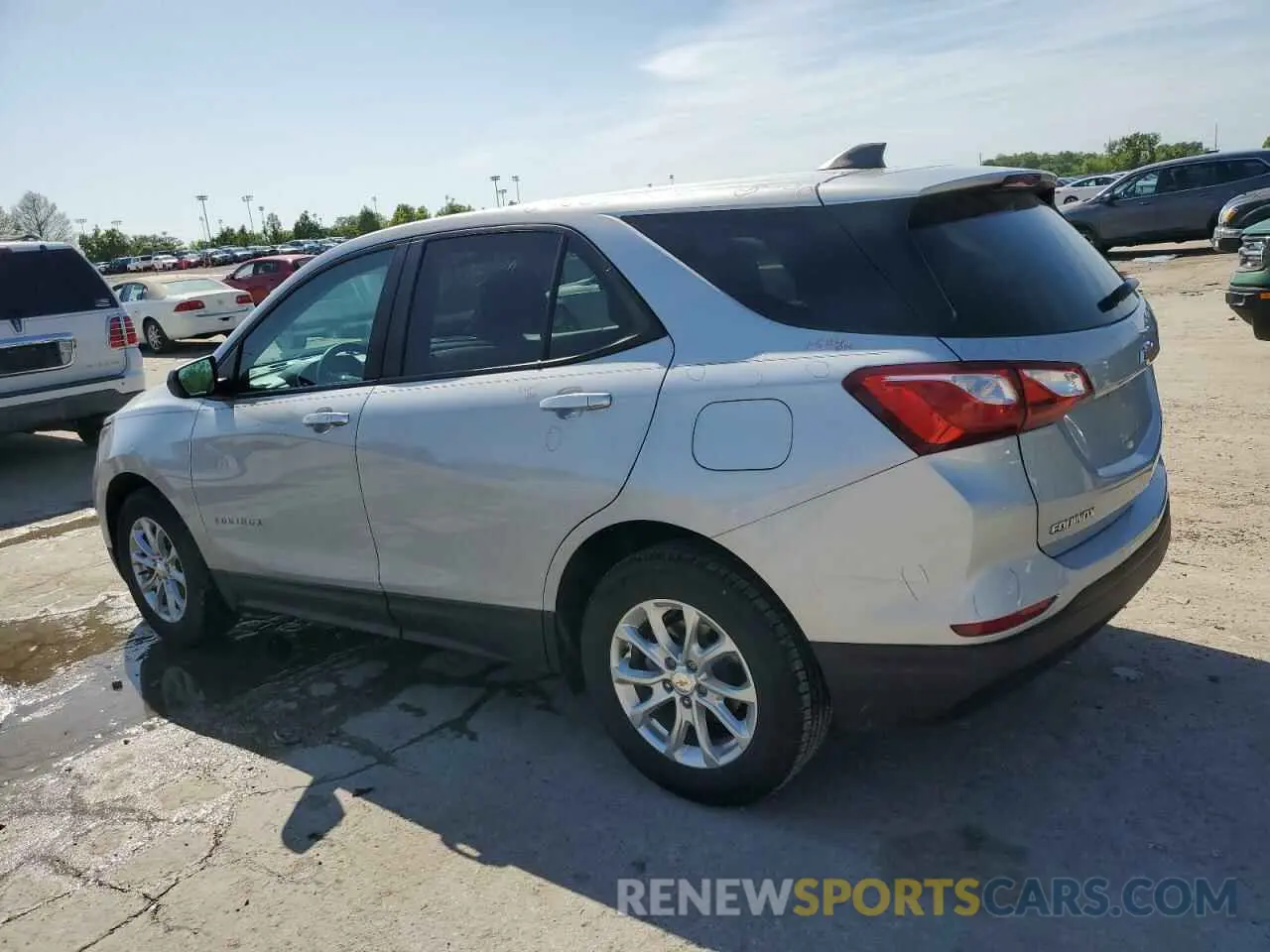 2 Photograph of a damaged car 2GNAXHEV7M6159315 CHEVROLET EQUINOX 2021