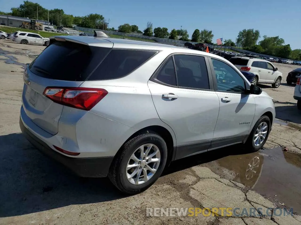3 Photograph of a damaged car 2GNAXHEV7M6159315 CHEVROLET EQUINOX 2021