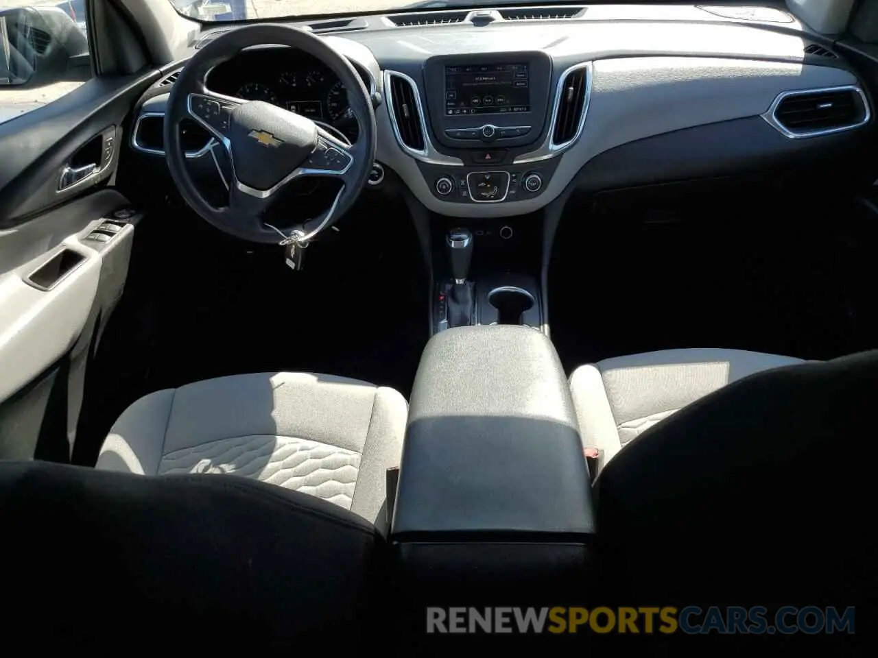 8 Photograph of a damaged car 2GNAXHEV7M6159315 CHEVROLET EQUINOX 2021
