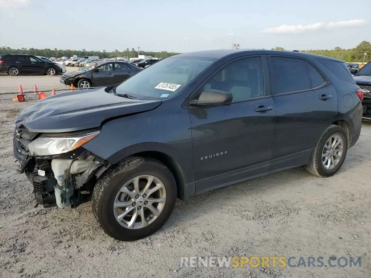 1 Photograph of a damaged car 2GNAXHEV8M6133998 CHEVROLET EQUINOX 2021