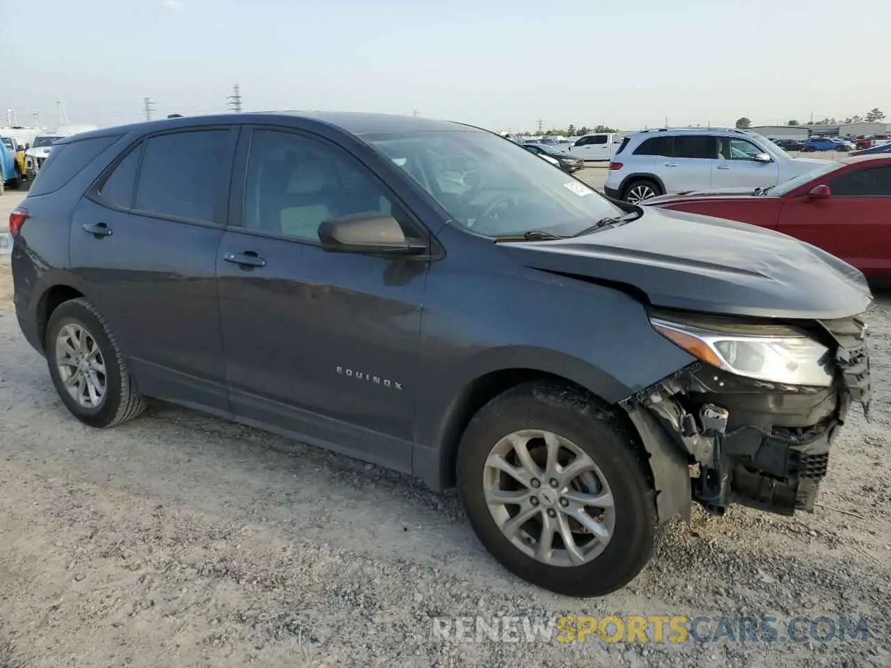 4 Photograph of a damaged car 2GNAXHEV8M6133998 CHEVROLET EQUINOX 2021