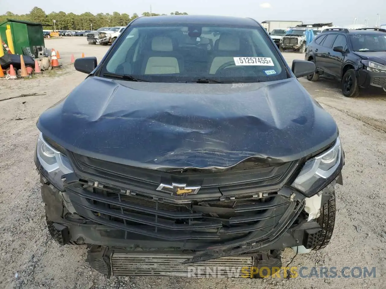 5 Photograph of a damaged car 2GNAXHEV8M6133998 CHEVROLET EQUINOX 2021