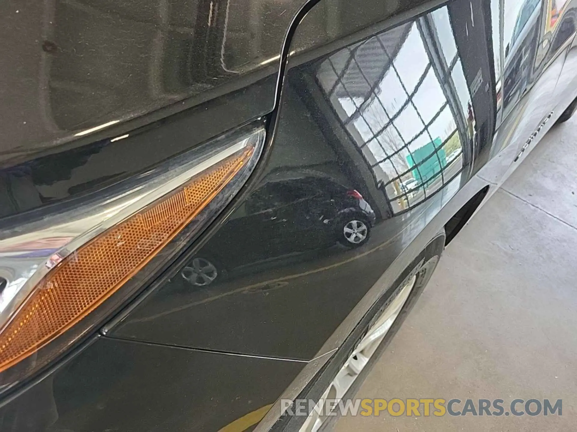 2 Photograph of a damaged car 2GNAXJEV0M6124011 CHEVROLET EQUINOX 2021