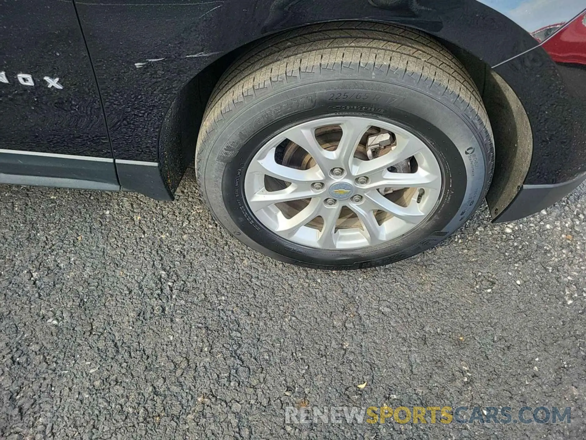 27 Photograph of a damaged car 2GNAXJEV0M6124011 CHEVROLET EQUINOX 2021