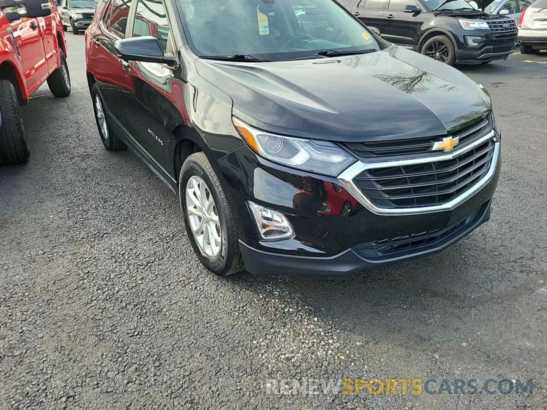 32 Photograph of a damaged car 2GNAXJEV0M6124011 CHEVROLET EQUINOX 2021