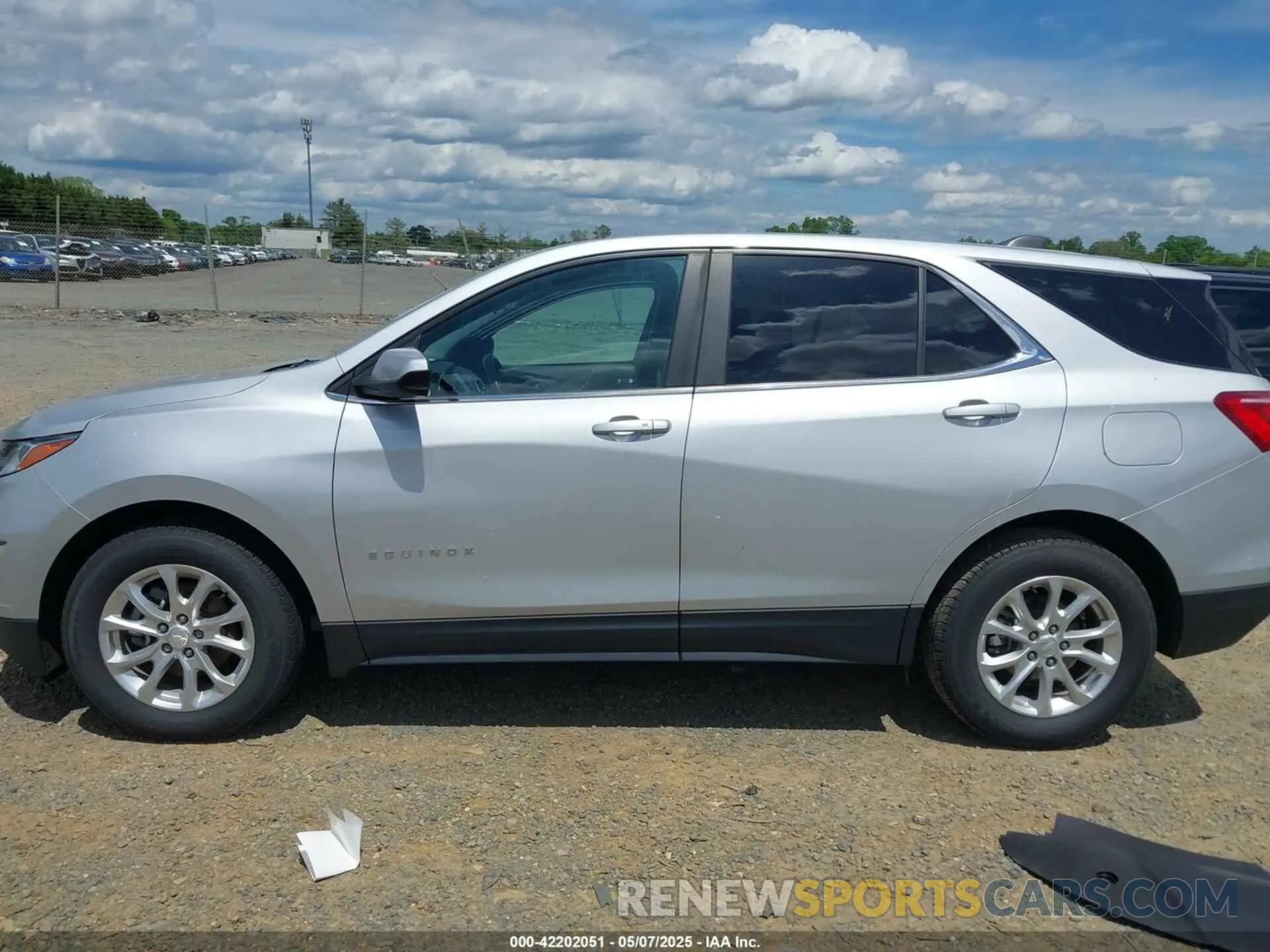 14 Photograph of a damaged car 2GNAXJEV0M6162158 CHEVROLET EQUINOX 2021