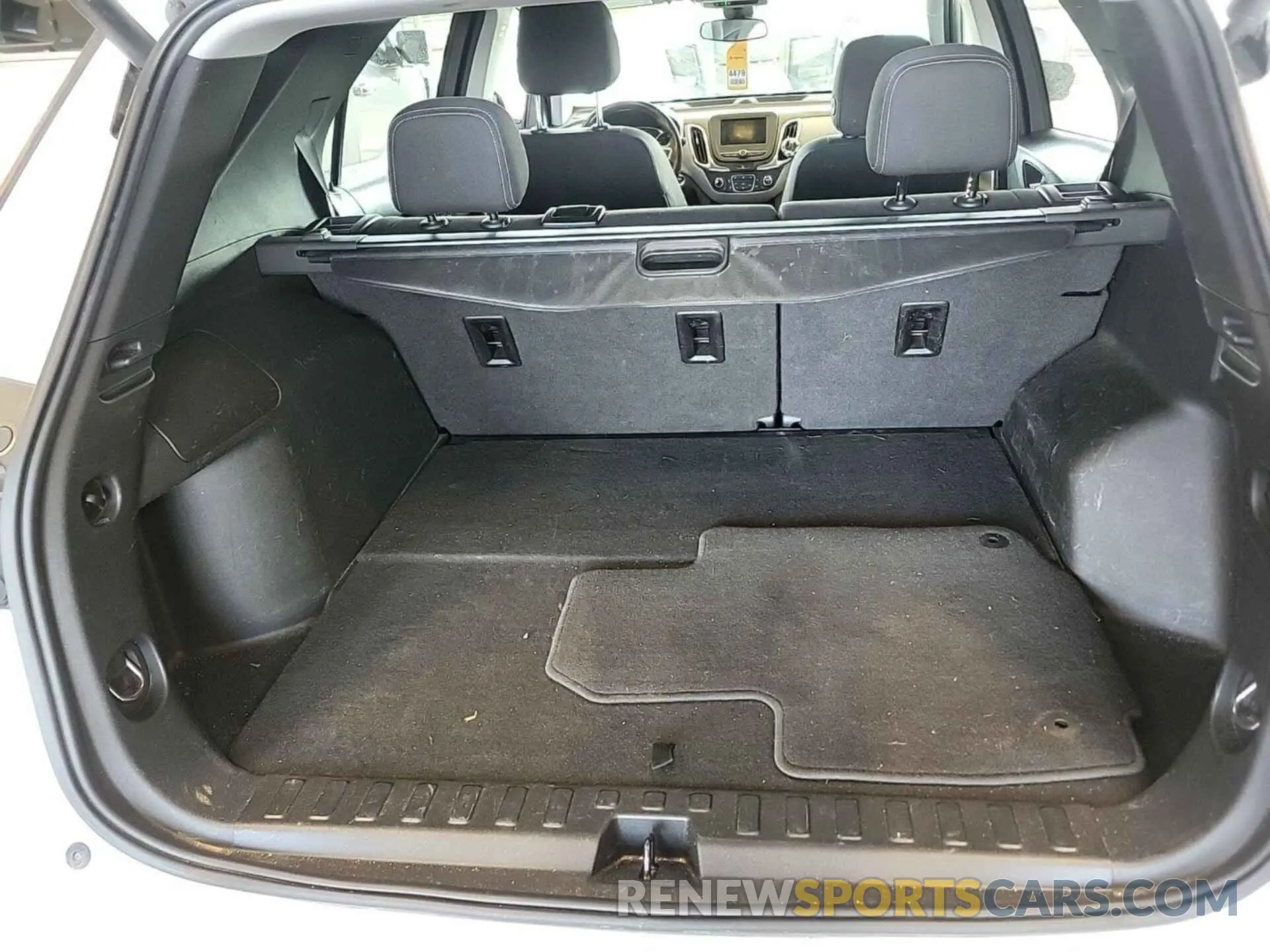 15 Photograph of a damaged car 2GNAXJEV1M6104060 CHEVROLET EQUINOX 2021