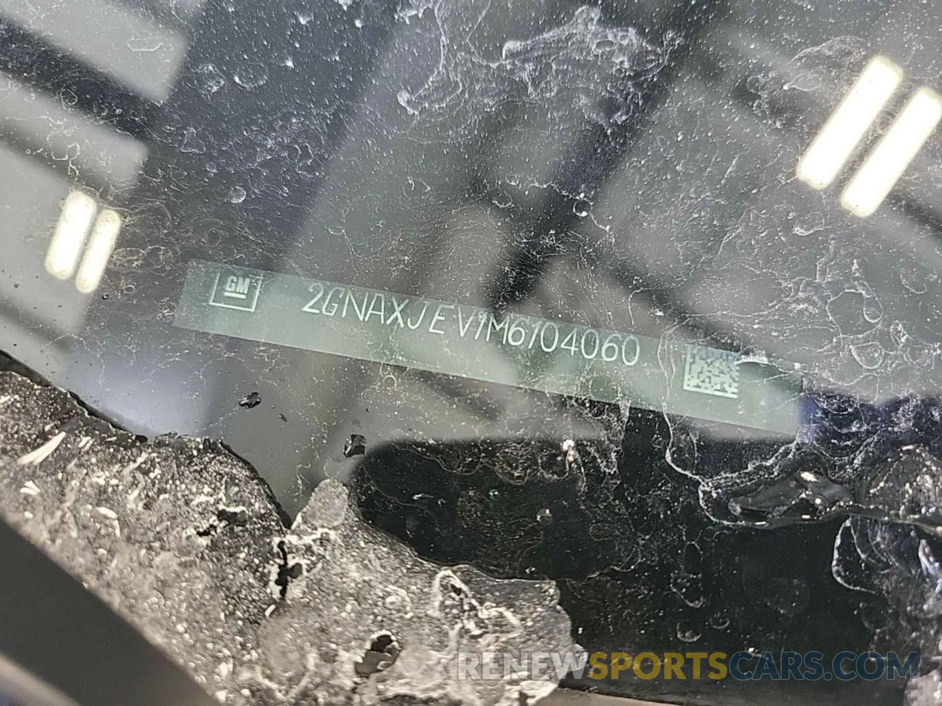 2 Photograph of a damaged car 2GNAXJEV1M6104060 CHEVROLET EQUINOX 2021