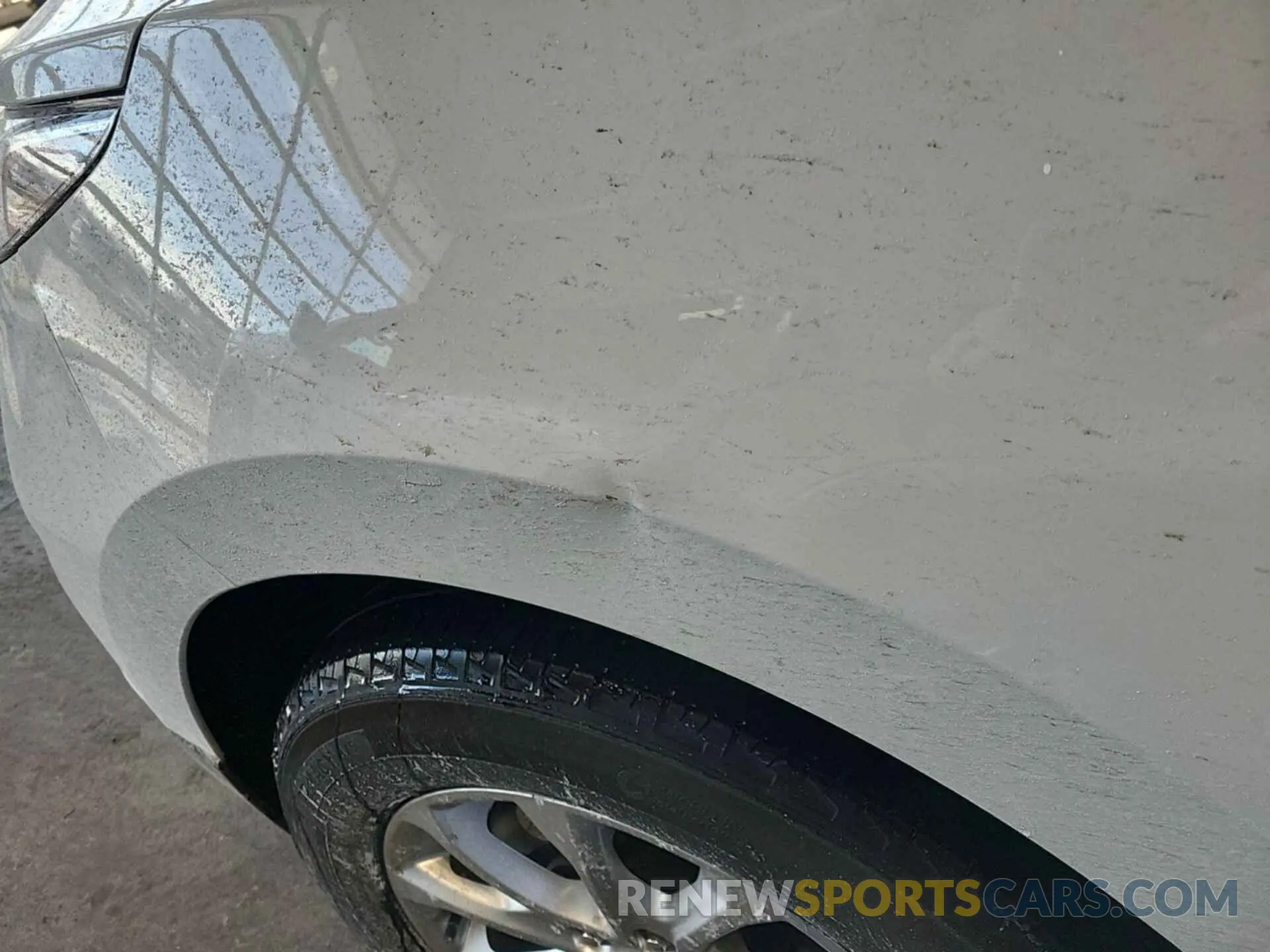 21 Photograph of a damaged car 2GNAXJEV1M6104060 CHEVROLET EQUINOX 2021