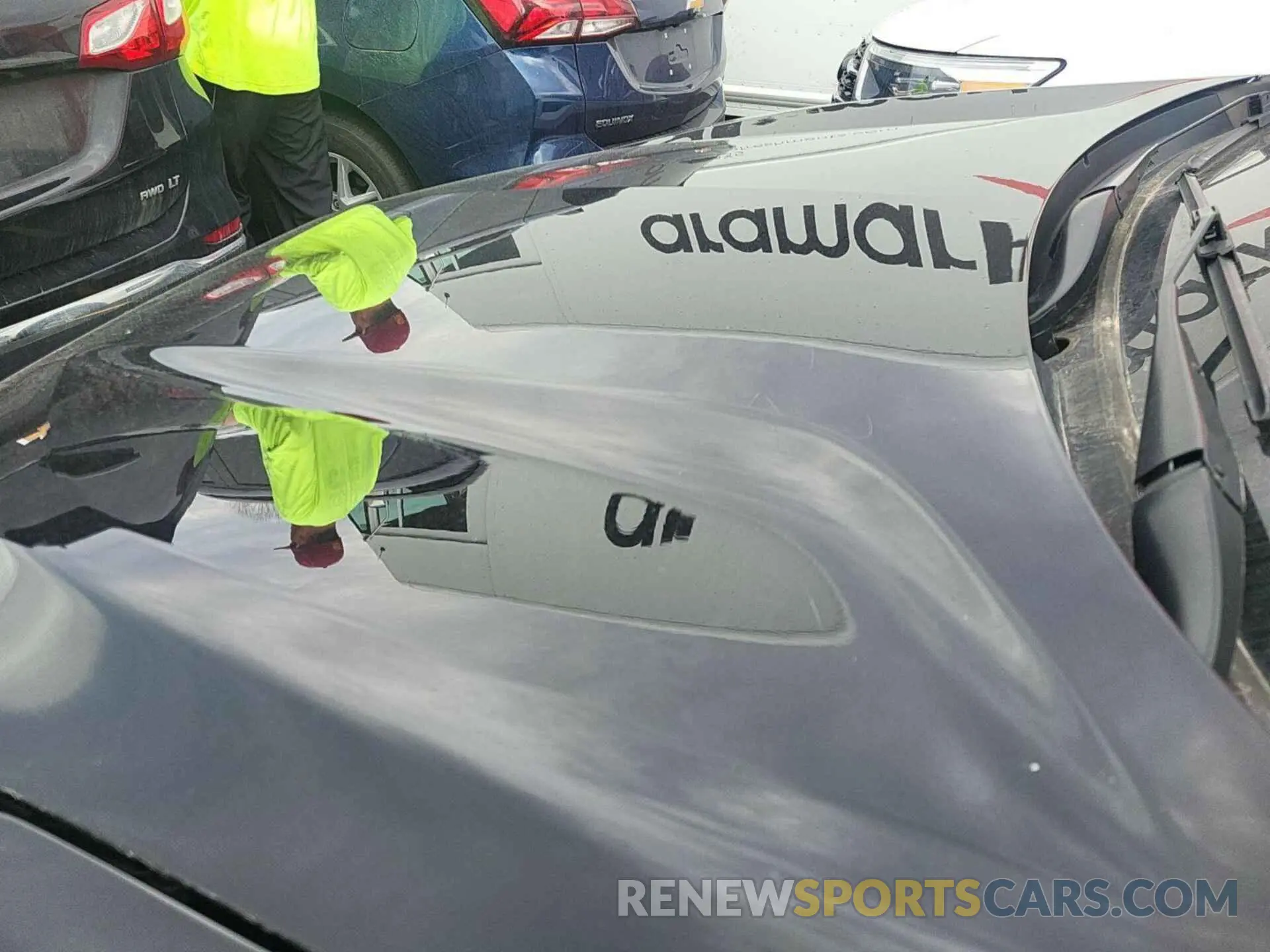 9 Photograph of a damaged car 2GNAXJEV2M6106920 CHEVROLET EQUINOX 2021
