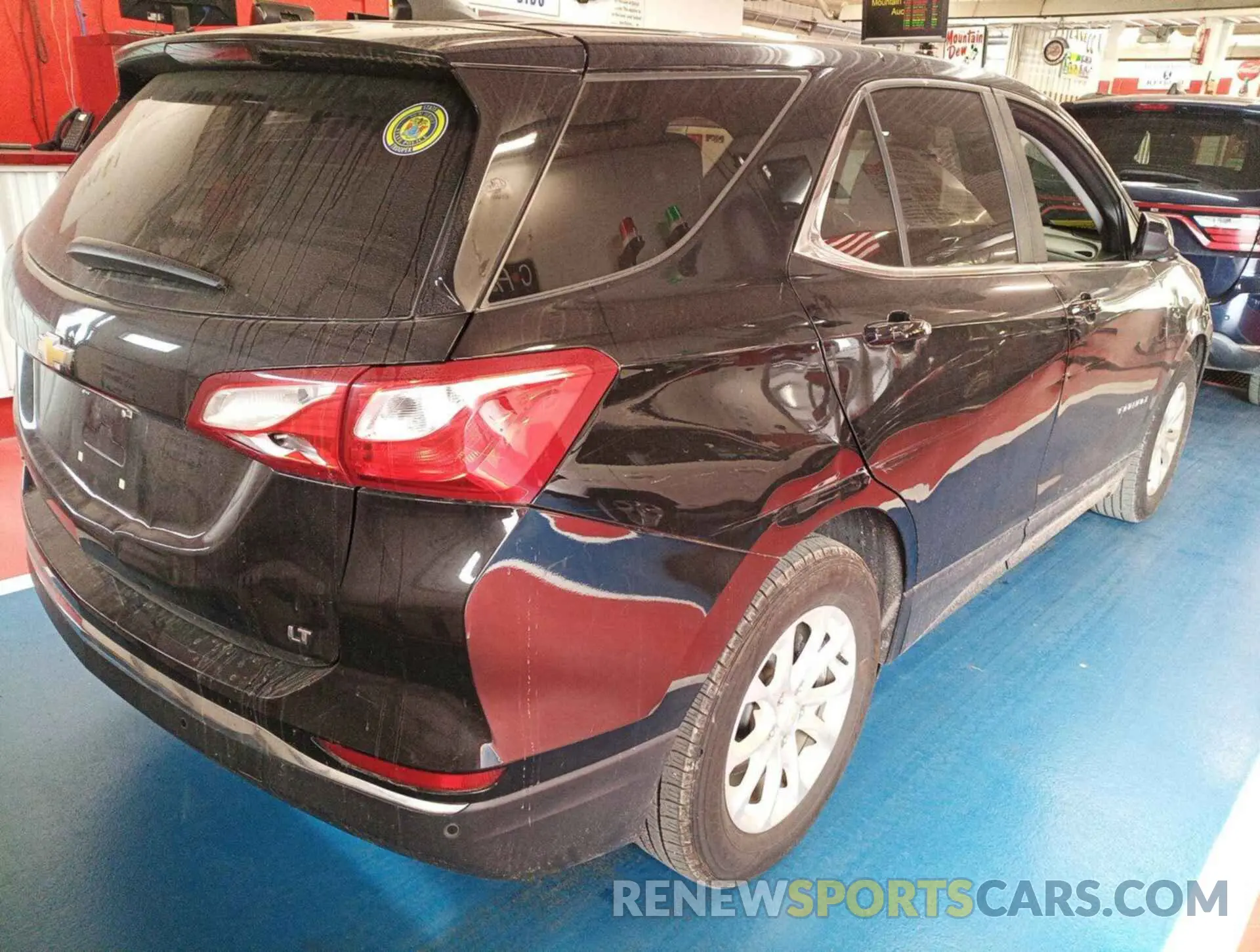 25 Photograph of a damaged car 2GNAXJEV2M6106965 CHEVROLET EQUINOX 2021