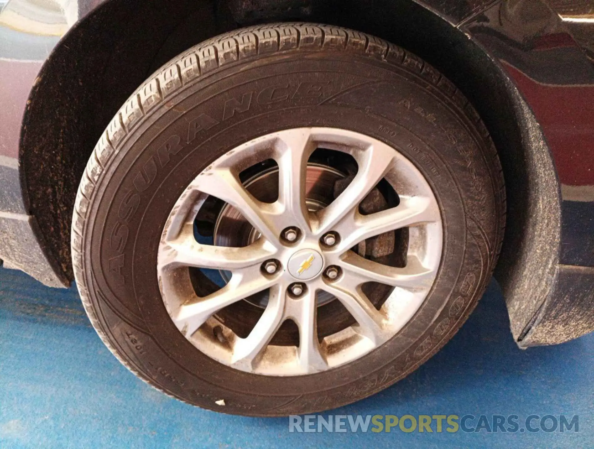 26 Photograph of a damaged car 2GNAXJEV2M6106965 CHEVROLET EQUINOX 2021