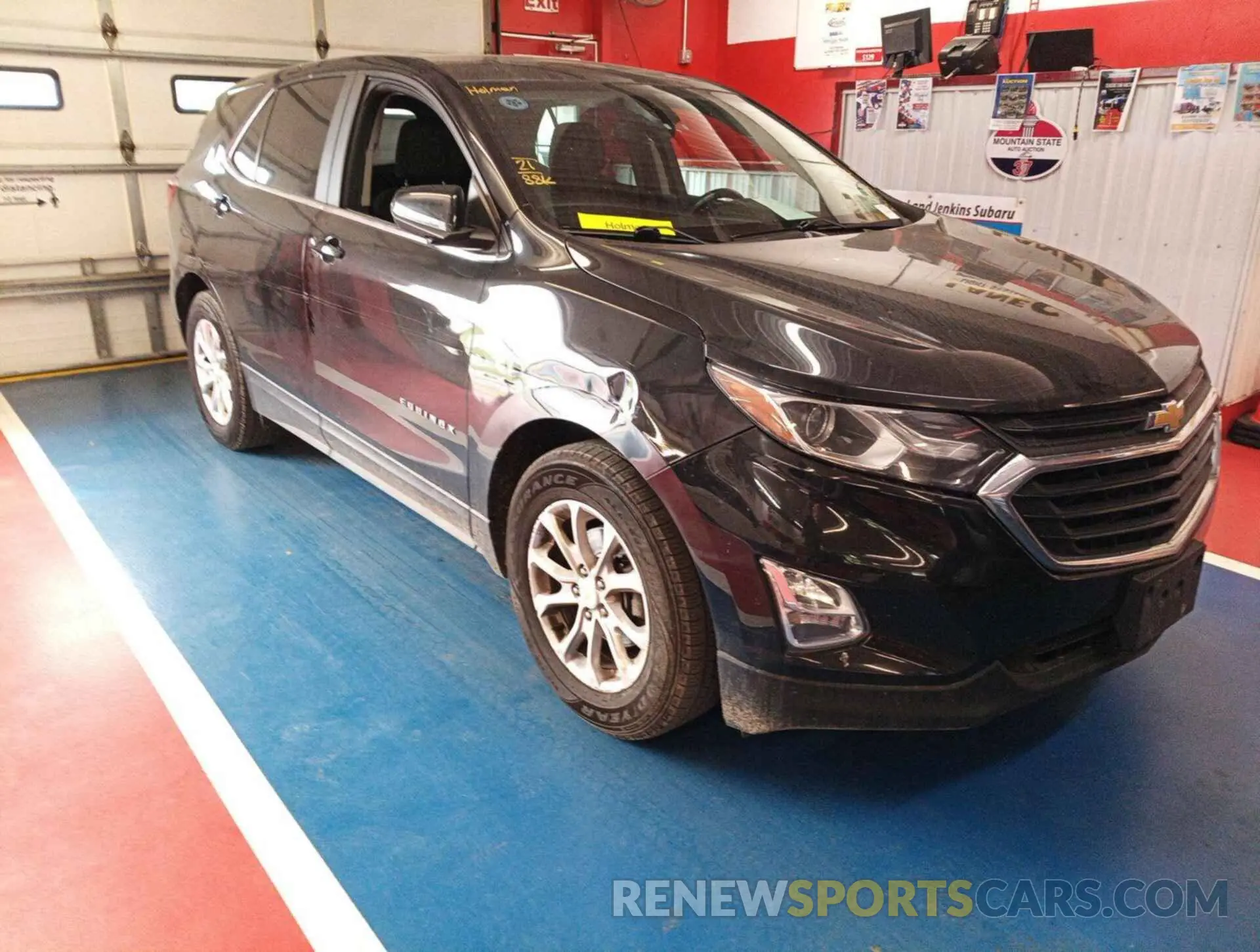 27 Photograph of a damaged car 2GNAXJEV2M6106965 CHEVROLET EQUINOX 2021