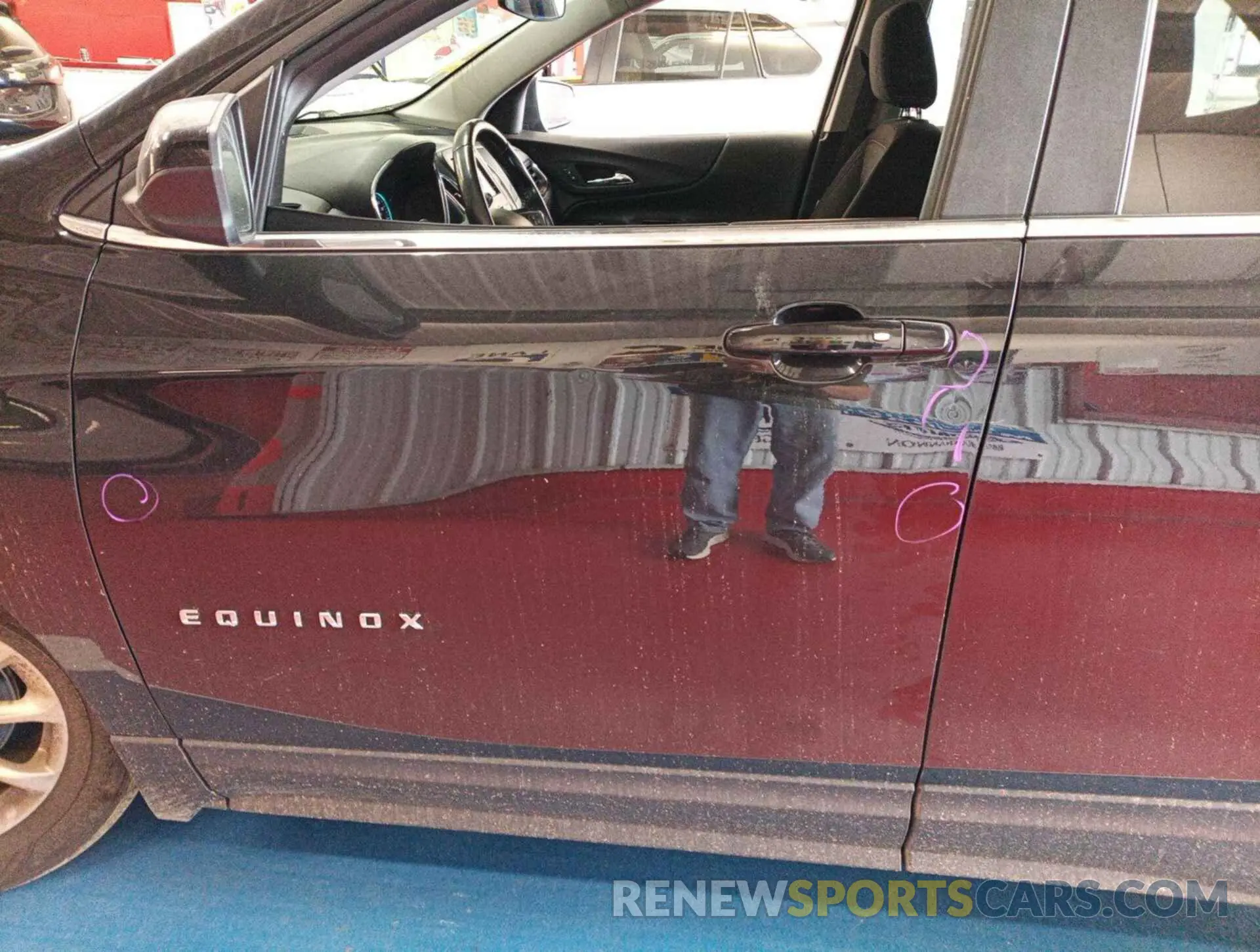 4 Photograph of a damaged car 2GNAXJEV2M6106965 CHEVROLET EQUINOX 2021