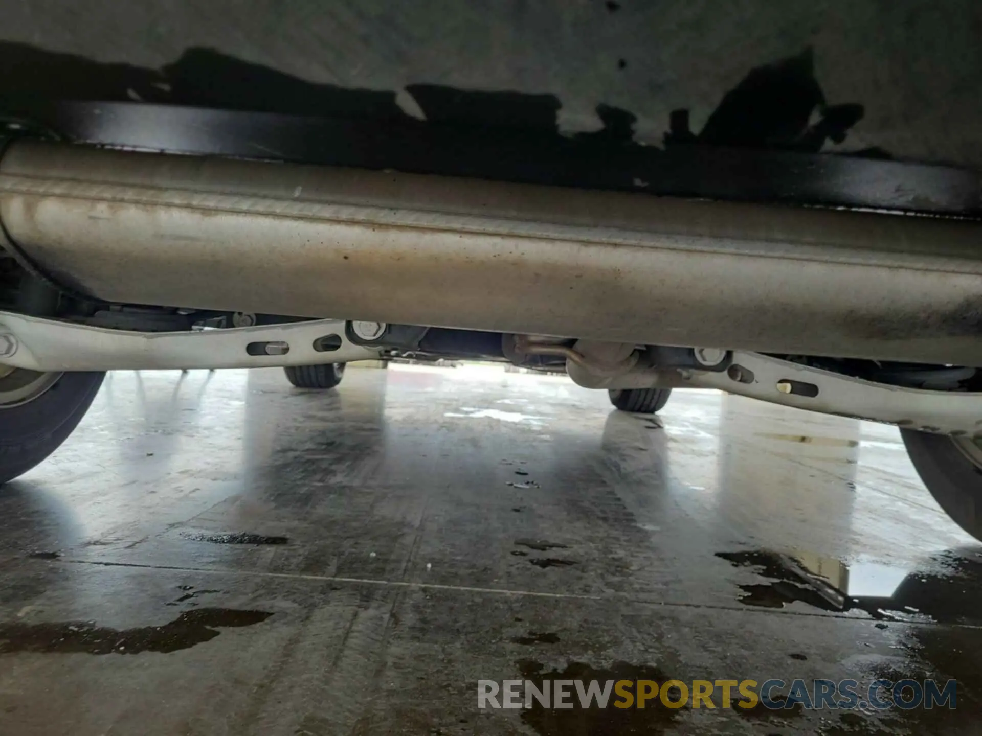 11 Photograph of a damaged car 2GNAXJEV2M6107596 CHEVROLET EQUINOX 2021