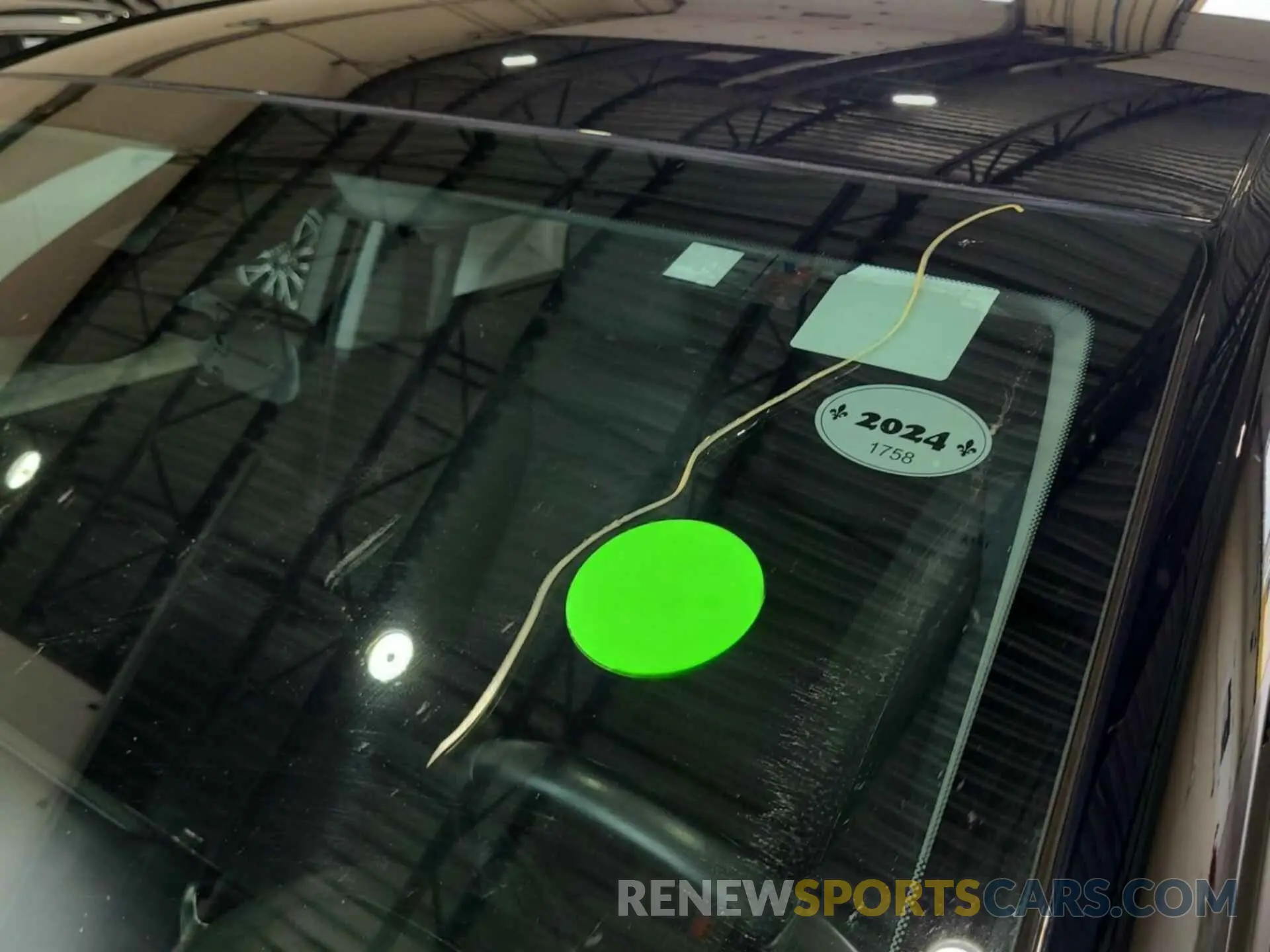 18 Photograph of a damaged car 2GNAXJEV2M6107596 CHEVROLET EQUINOX 2021