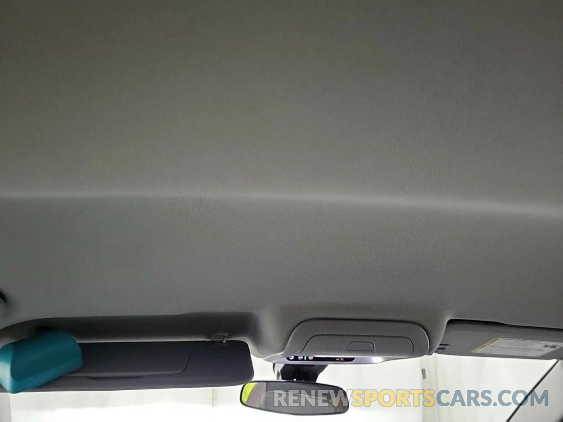 26 Photograph of a damaged car 2GNAXJEV2M6107596 CHEVROLET EQUINOX 2021