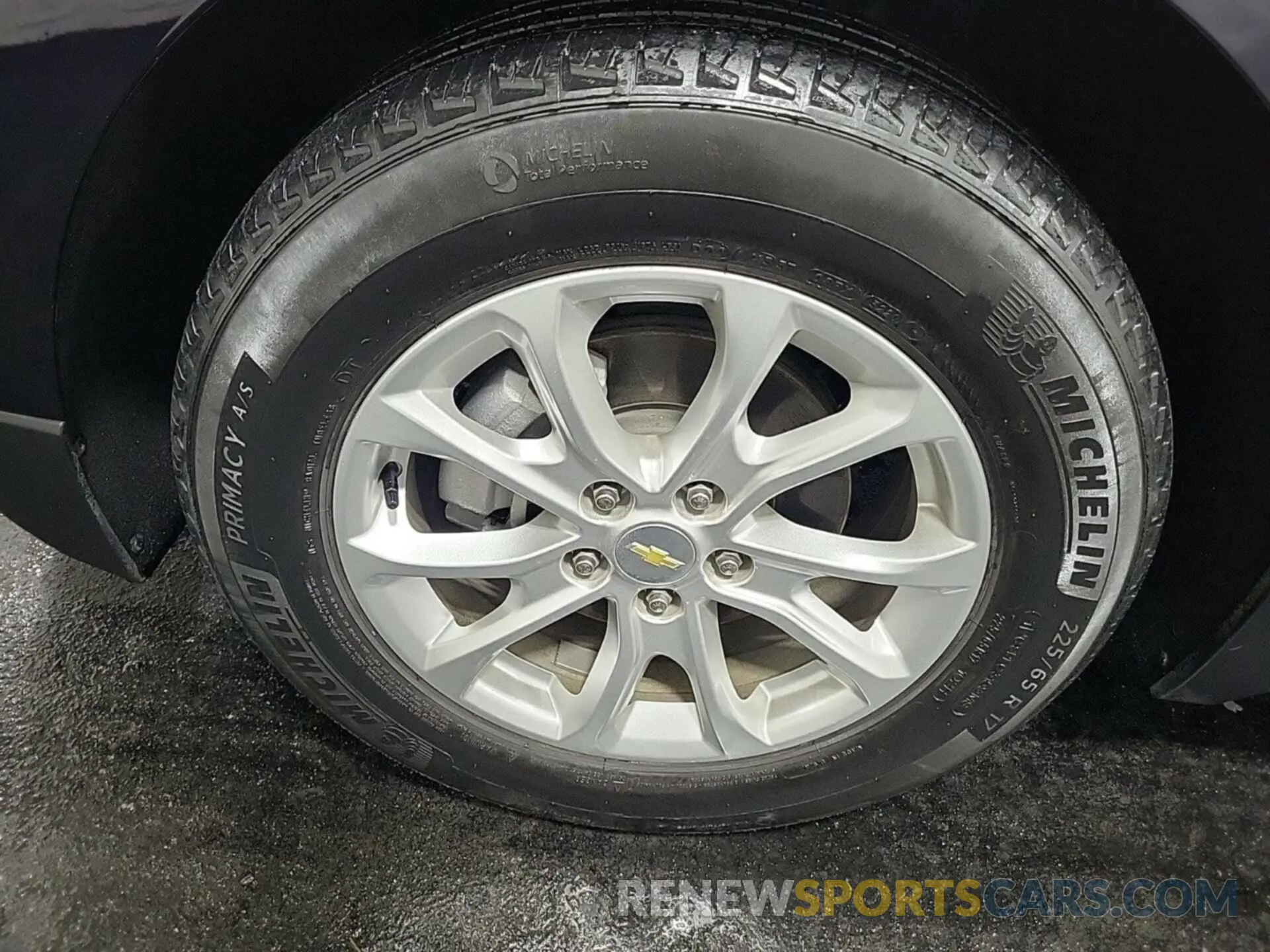 38 Photograph of a damaged car 2GNAXJEV2M6107596 CHEVROLET EQUINOX 2021