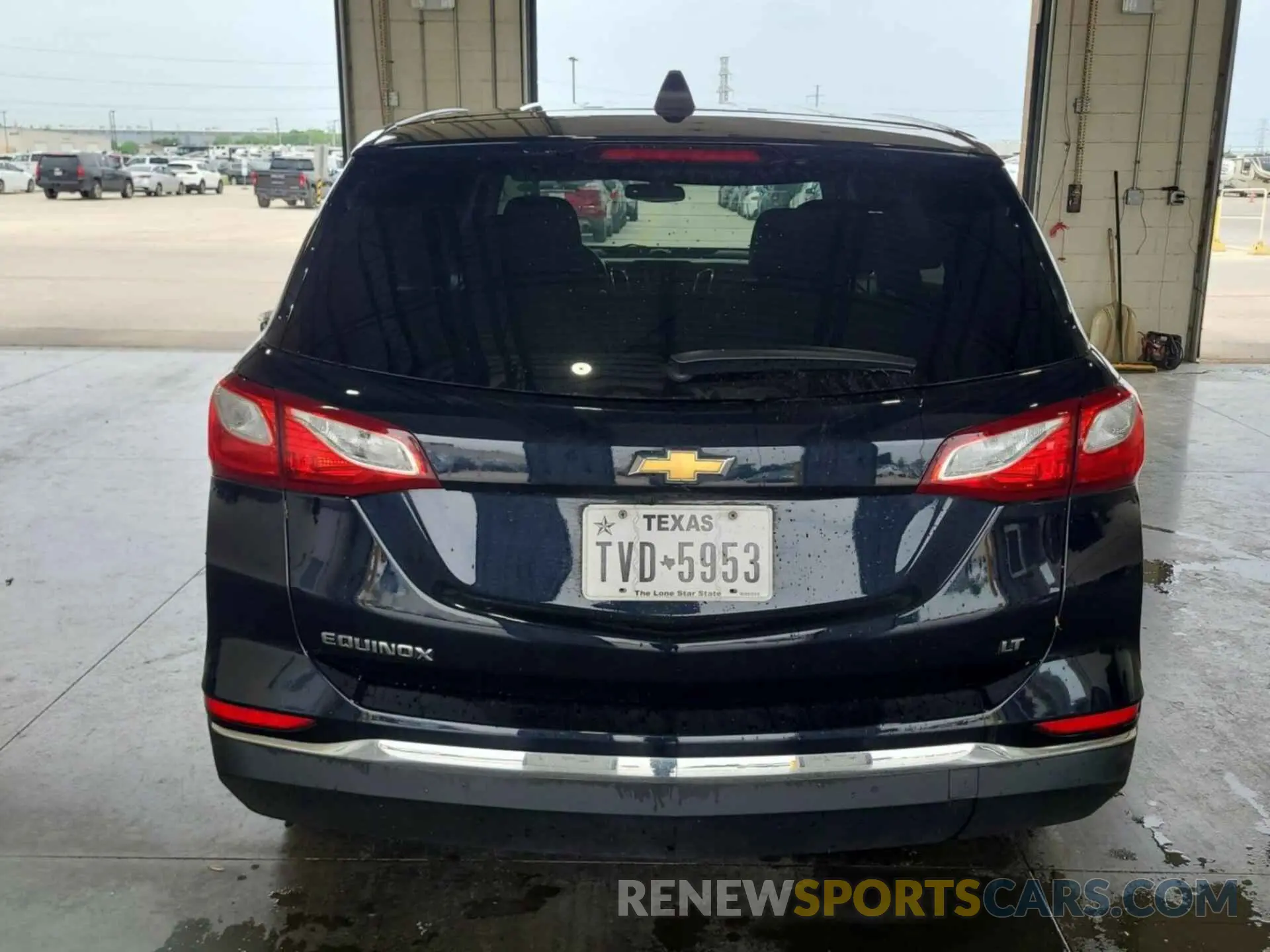 49 Photograph of a damaged car 2GNAXJEV2M6107596 CHEVROLET EQUINOX 2021