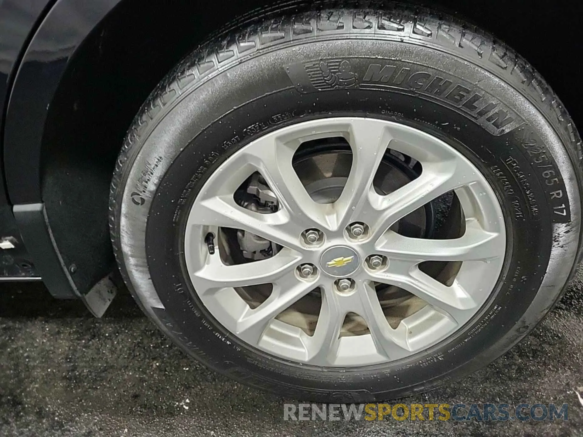 54 Photograph of a damaged car 2GNAXJEV2M6107596 CHEVROLET EQUINOX 2021
