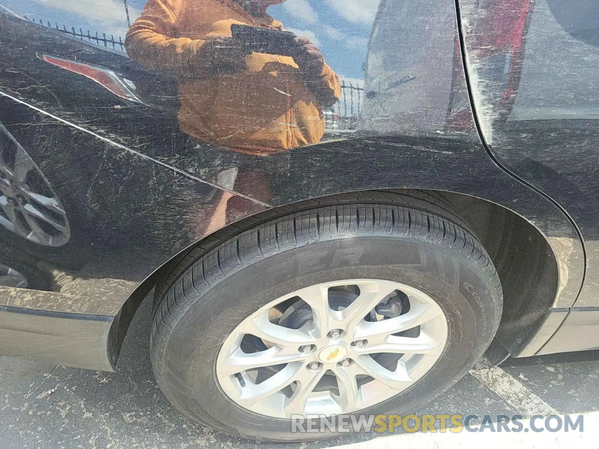 2 Photograph of a damaged car 2GNAXJEV2M6161884 CHEVROLET EQUINOX 2021