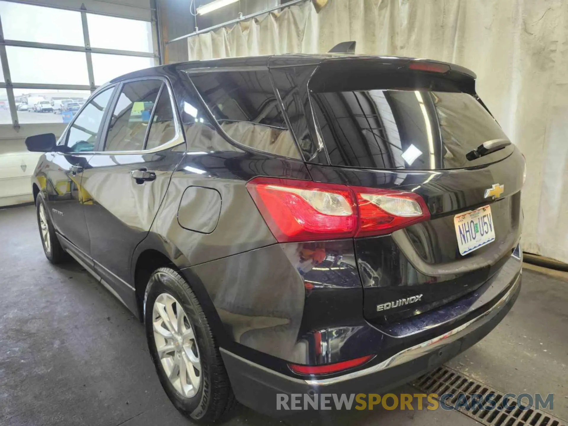 30 Photograph of a damaged car 2GNAXJEV2M6161884 CHEVROLET EQUINOX 2021