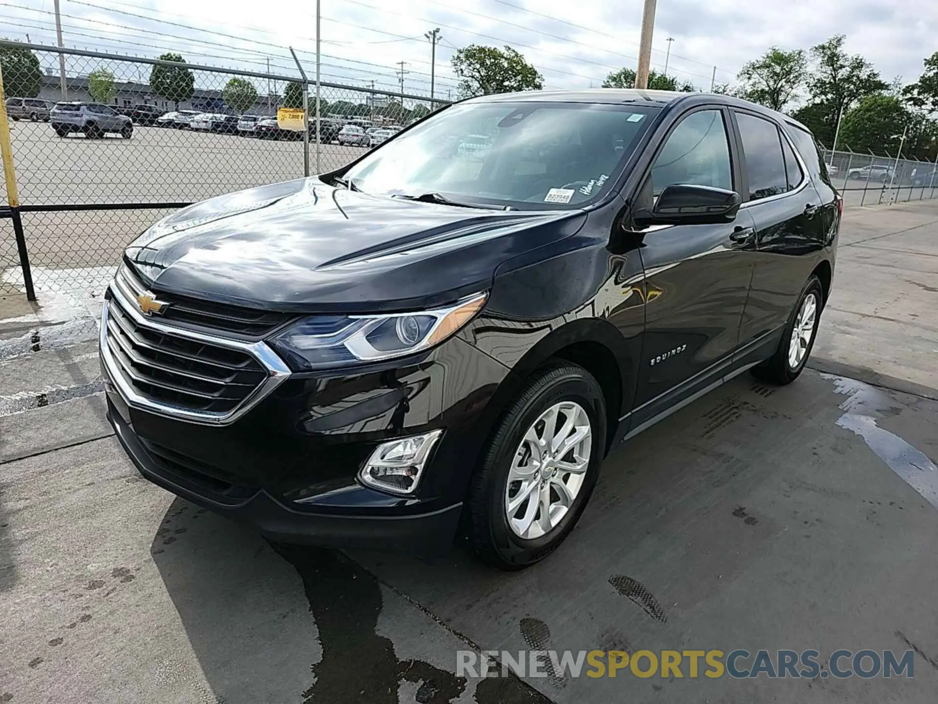 29 Photograph of a damaged car 2GNAXJEV3M6107798 CHEVROLET EQUINOX 2021