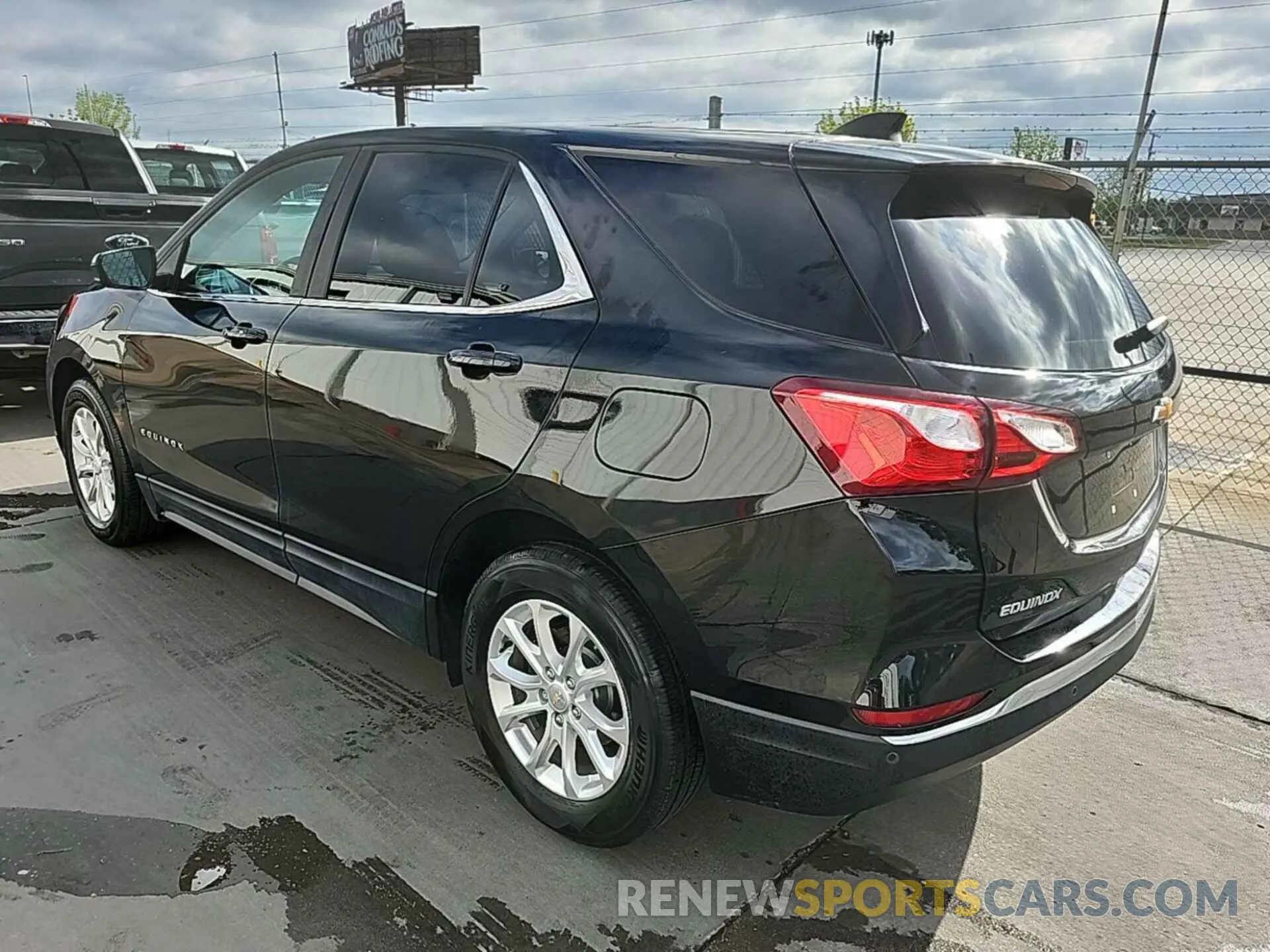 30 Photograph of a damaged car 2GNAXJEV3M6107798 CHEVROLET EQUINOX 2021