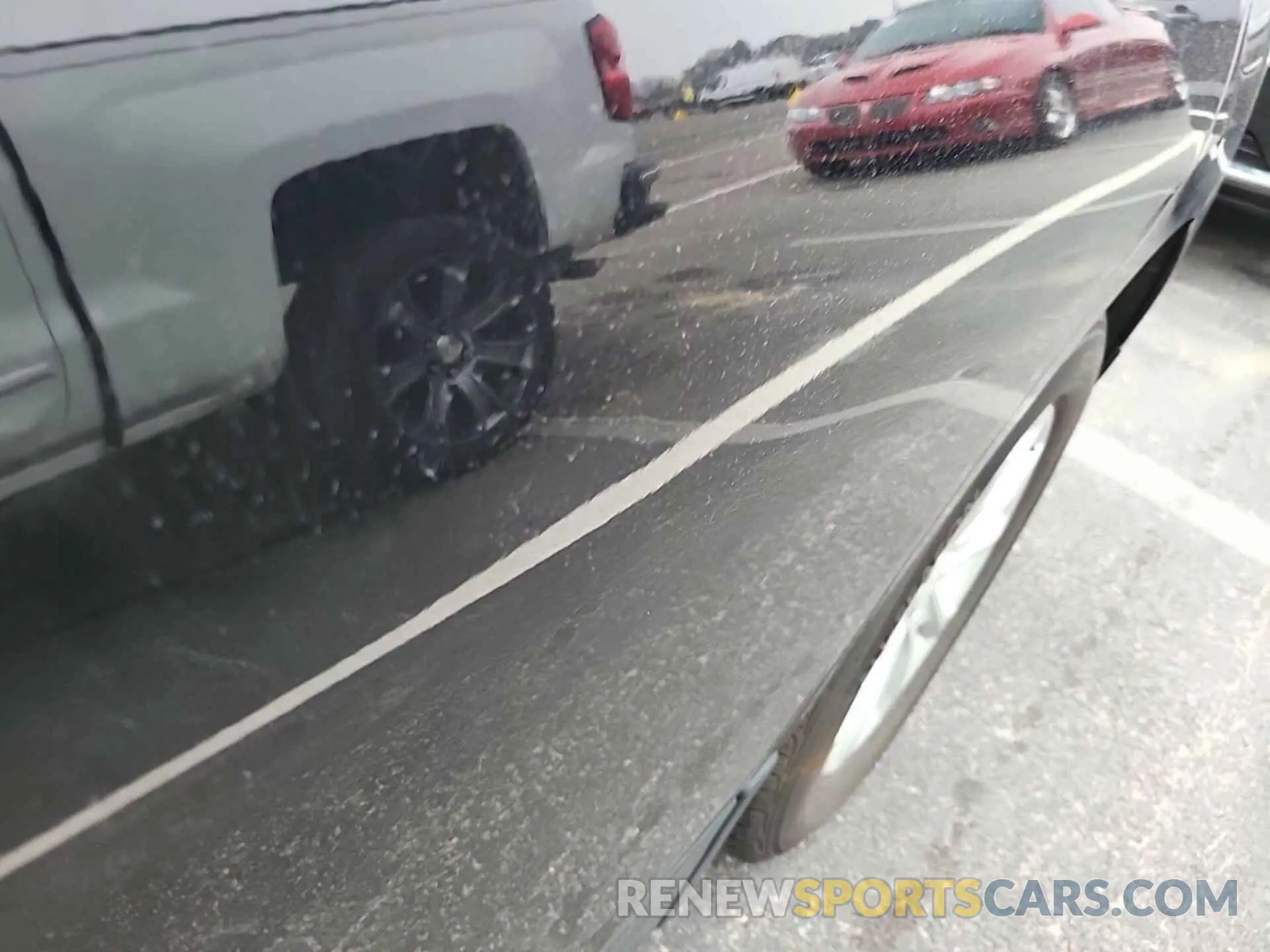 29 Photograph of a damaged car 2GNAXJEV3M6124391 CHEVROLET EQUINOX 2021