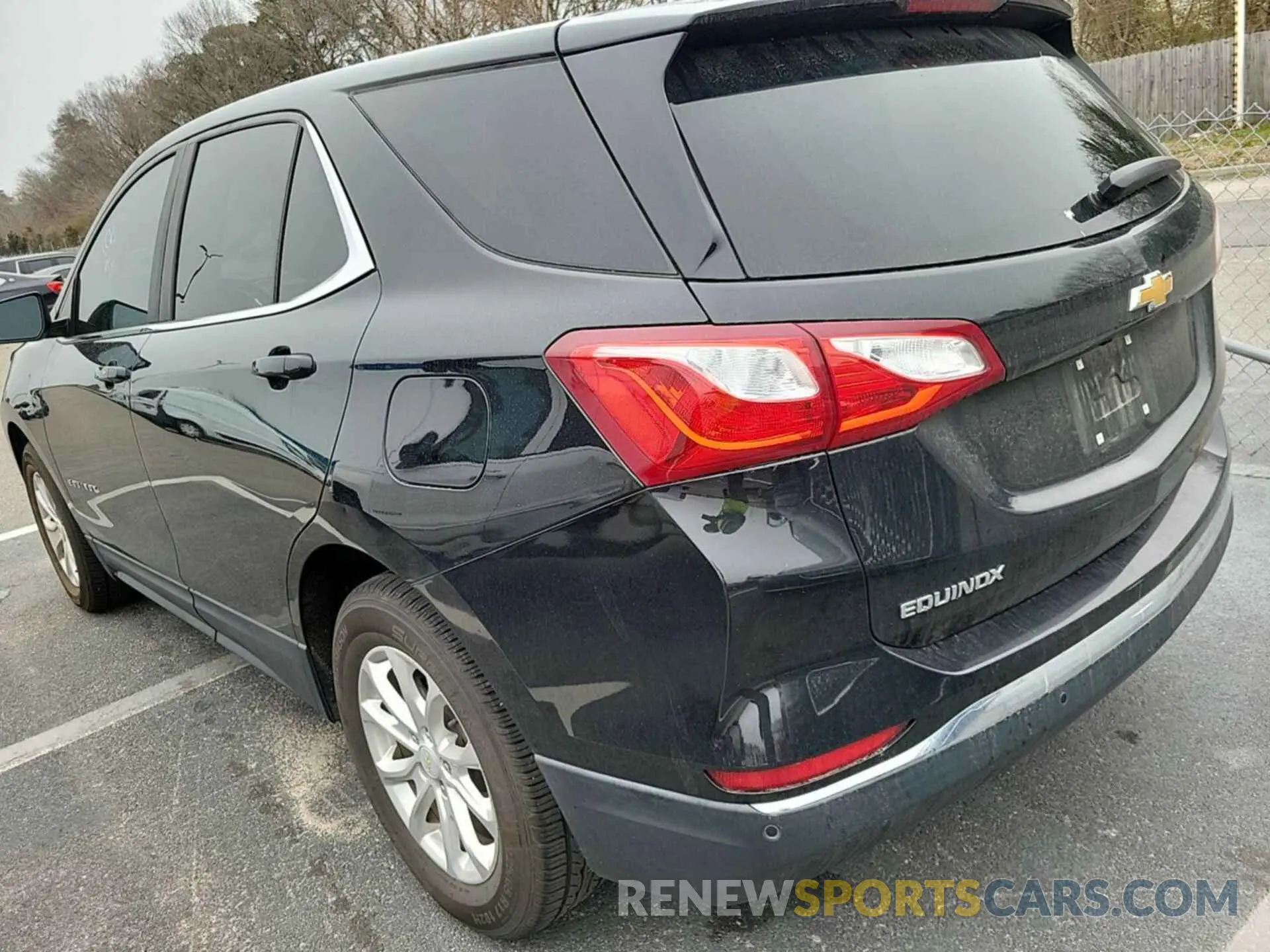 34 Photograph of a damaged car 2GNAXJEV3M6124391 CHEVROLET EQUINOX 2021
