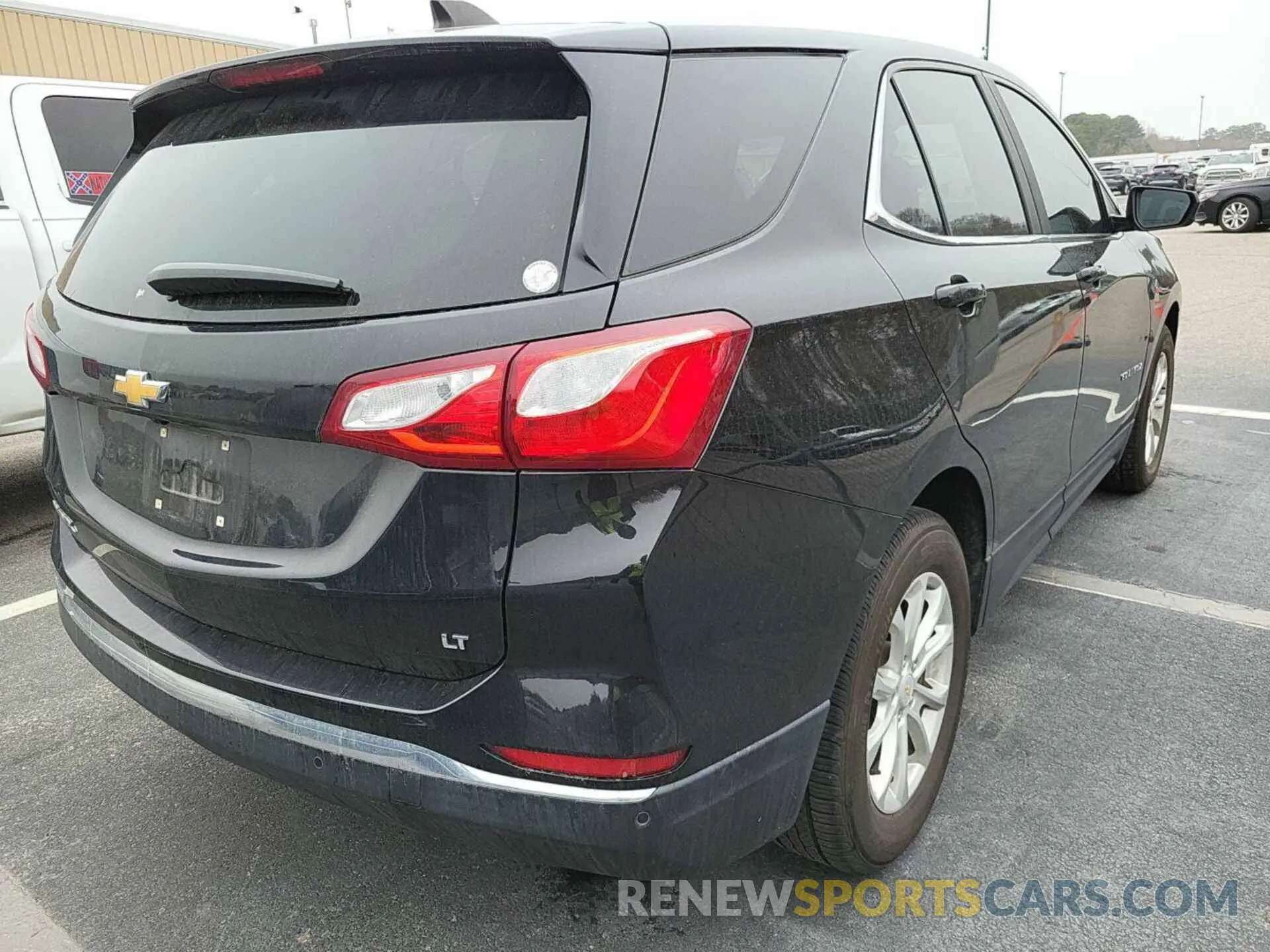 8 Photograph of a damaged car 2GNAXJEV3M6124391 CHEVROLET EQUINOX 2021