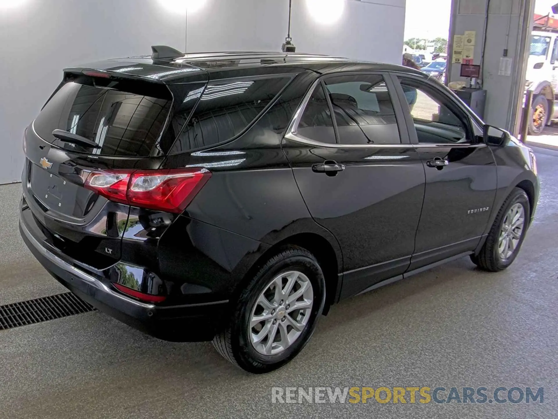 12 Photograph of a damaged car 2GNAXJEV4M6108149 CHEVROLET EQUINOX 2021