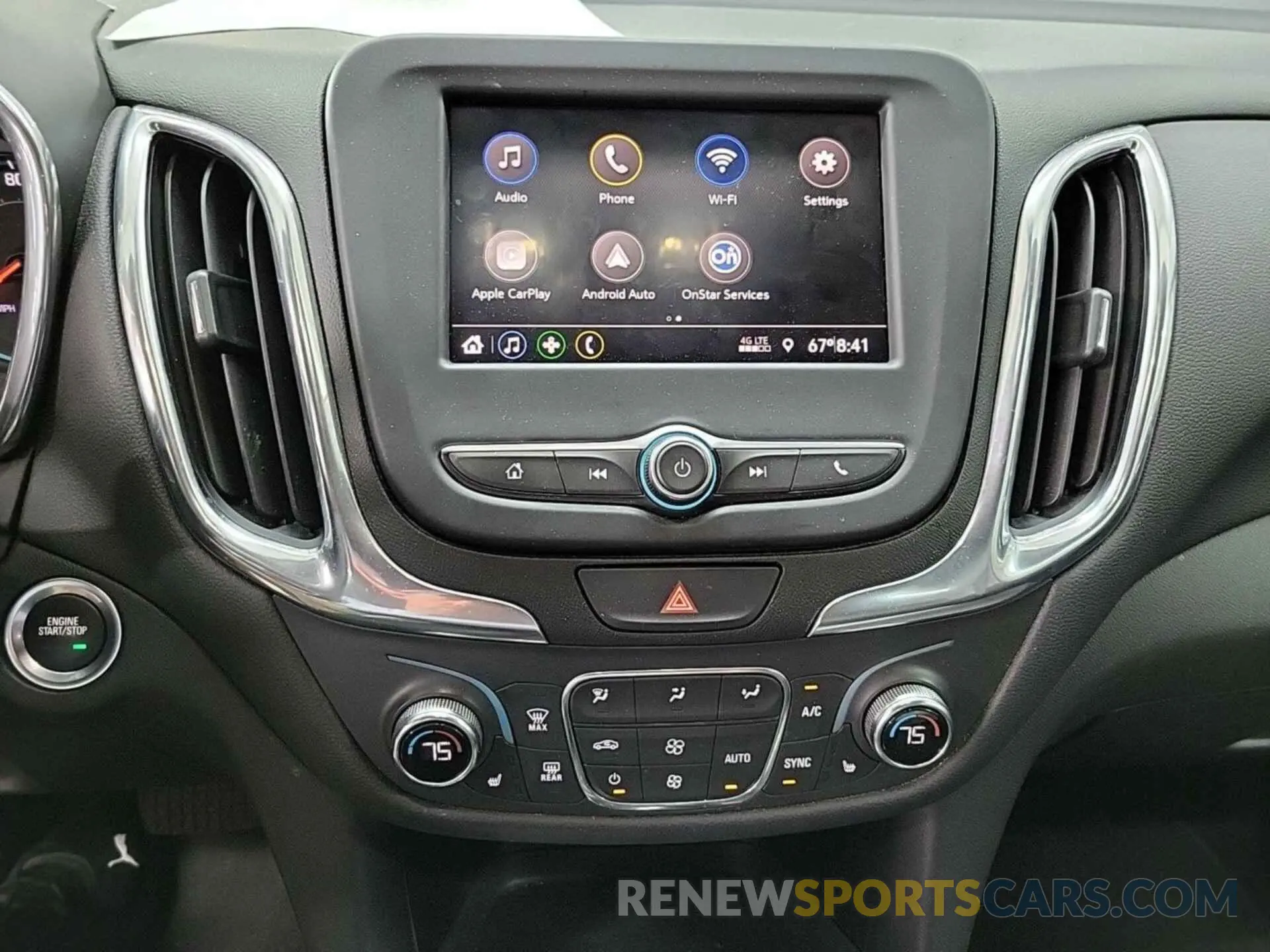 4 Photograph of a damaged car 2GNAXJEV4M6108149 CHEVROLET EQUINOX 2021