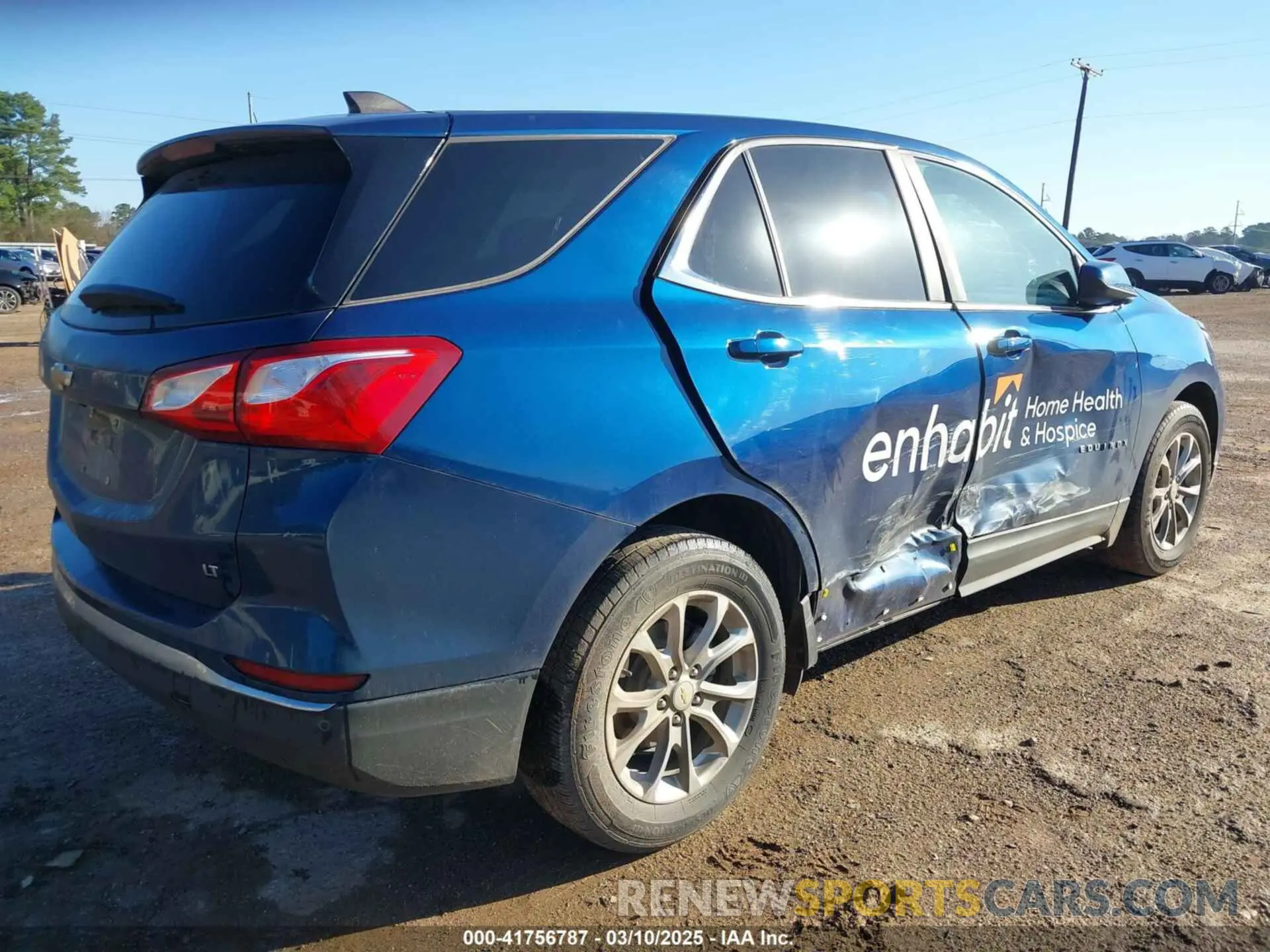 4 Photograph of a damaged car 2GNAXJEV4M6151177 CHEVROLET EQUINOX 2021