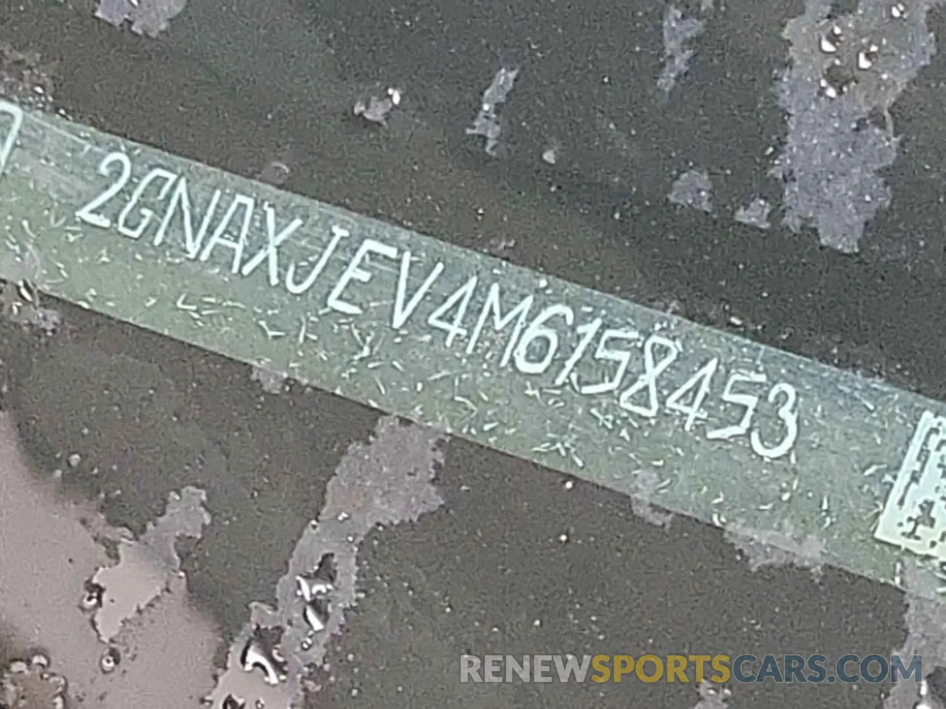 30 Photograph of a damaged car 2GNAXJEV4M6158453 CHEVROLET EQUINOX 2021