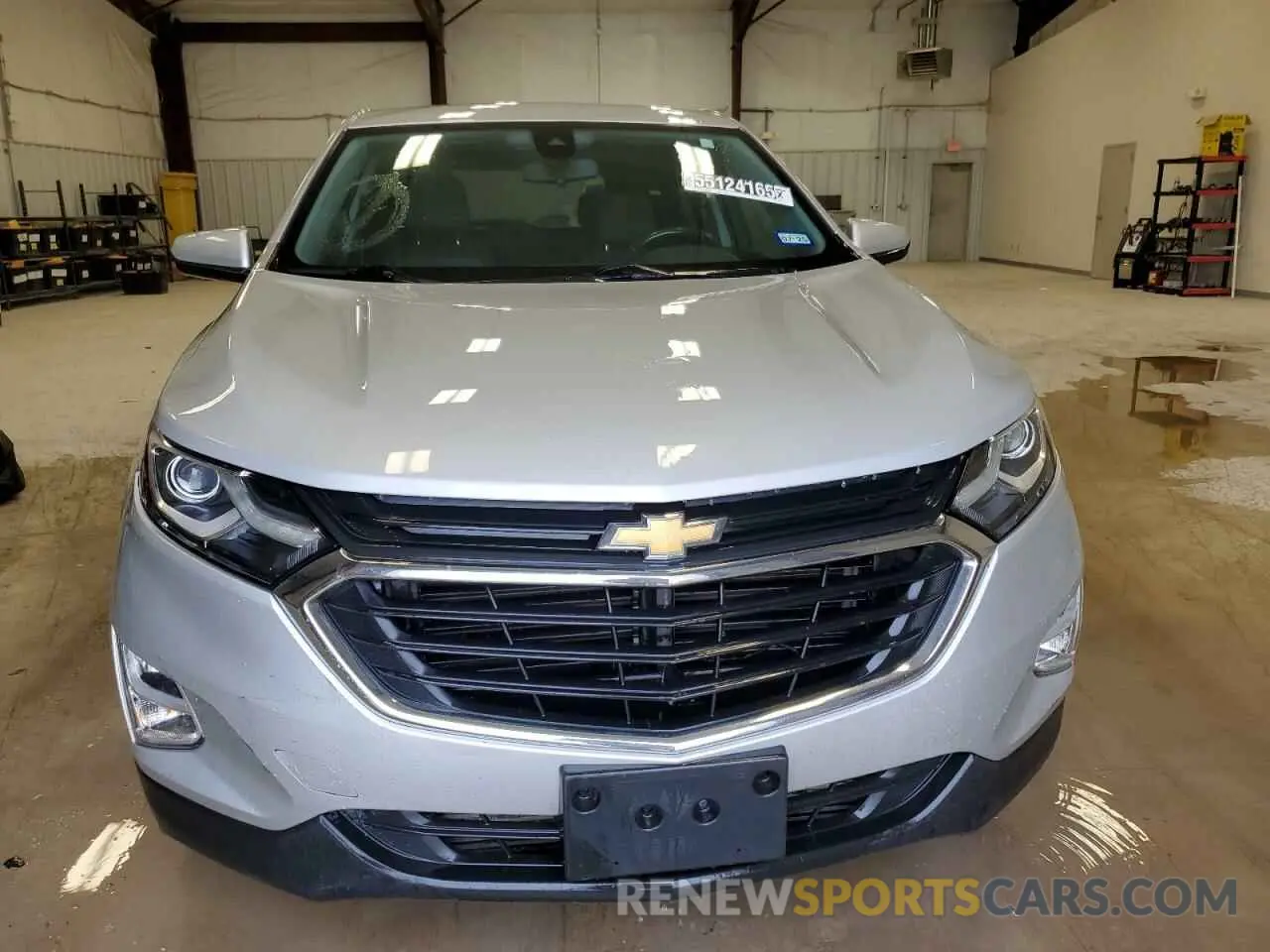 5 Photograph of a damaged car 2GNAXJEV4M6162552 CHEVROLET EQUINOX 2021