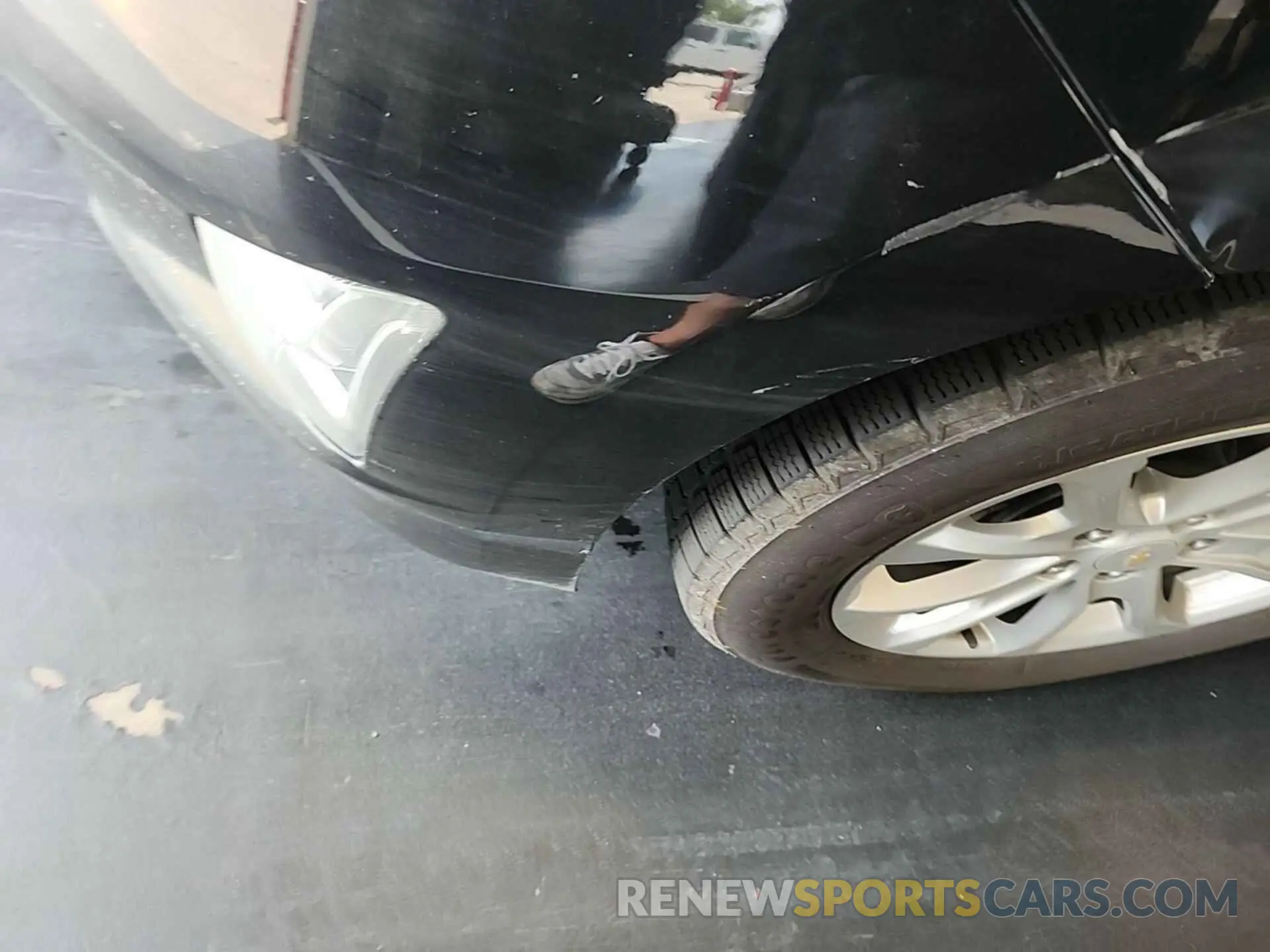 12 Photograph of a damaged car 2GNAXJEV5M6160860 CHEVROLET EQUINOX 2021