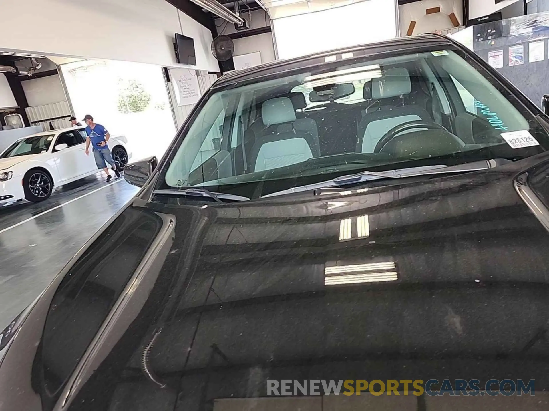 4 Photograph of a damaged car 2GNAXJEV5M6160860 CHEVROLET EQUINOX 2021