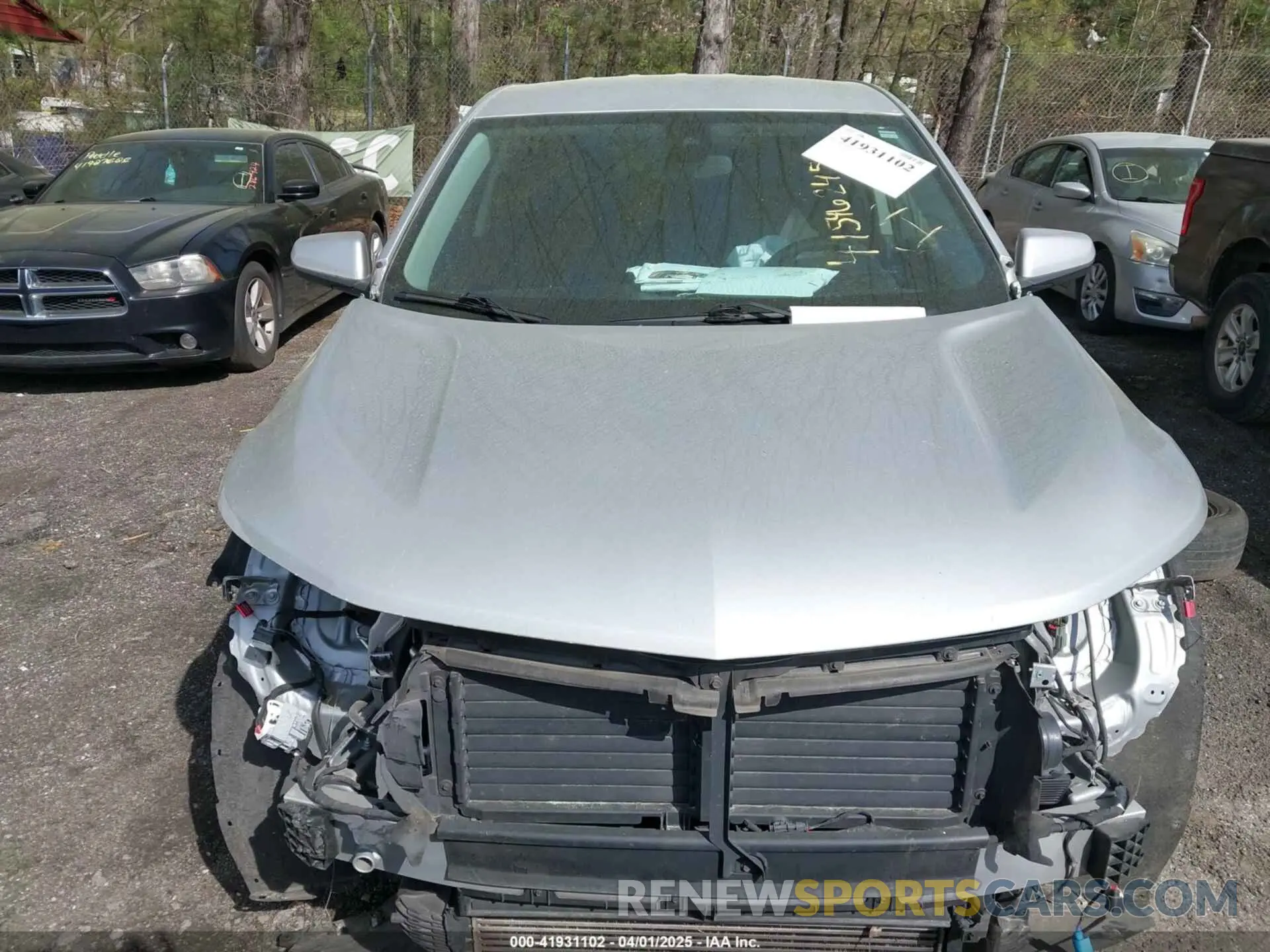 12 Photograph of a damaged car 2GNAXJEV5M6160938 CHEVROLET EQUINOX 2021