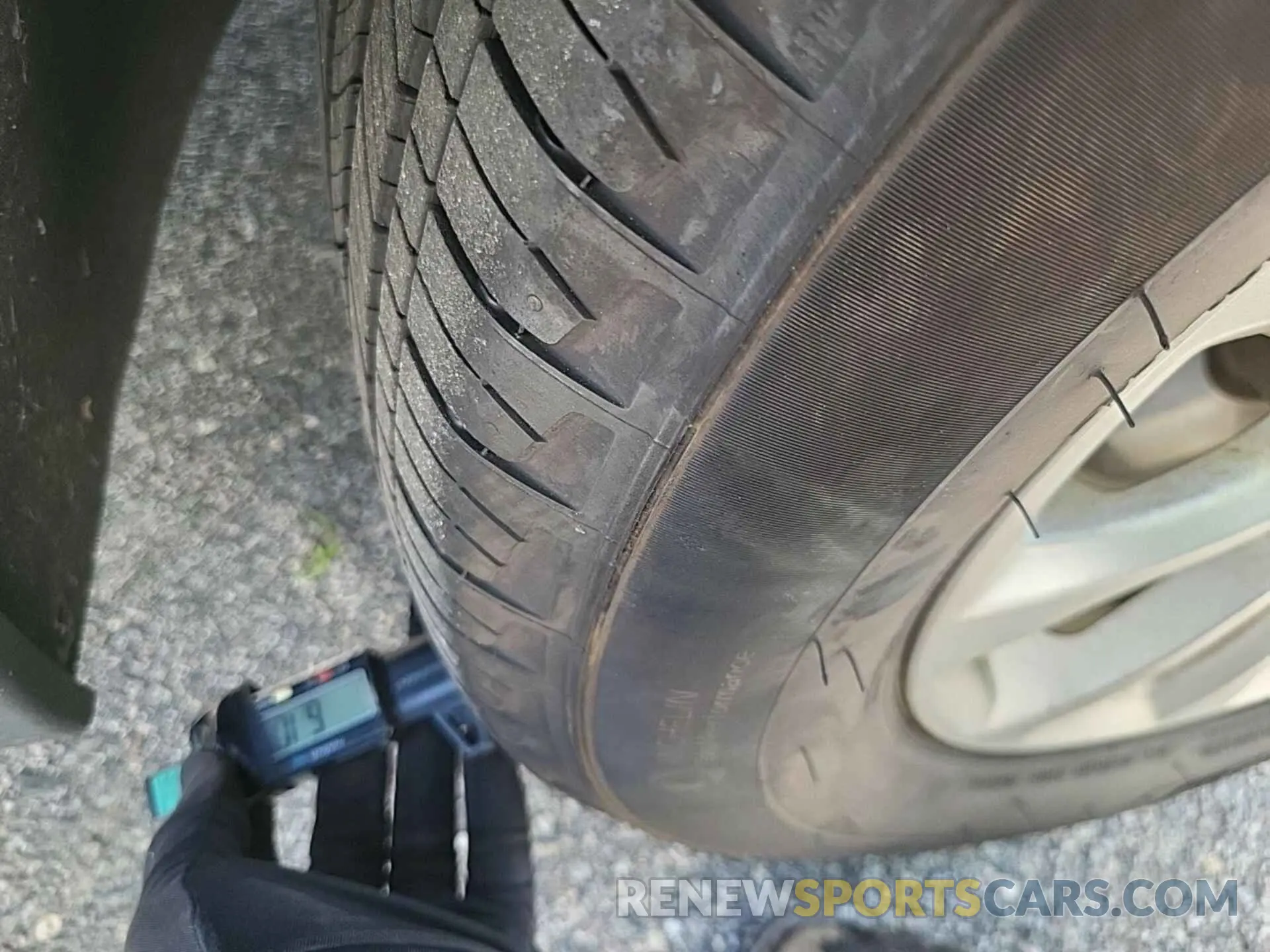 5 Photograph of a damaged car 2GNAXJEV6M6103969 CHEVROLET EQUINOX 2021