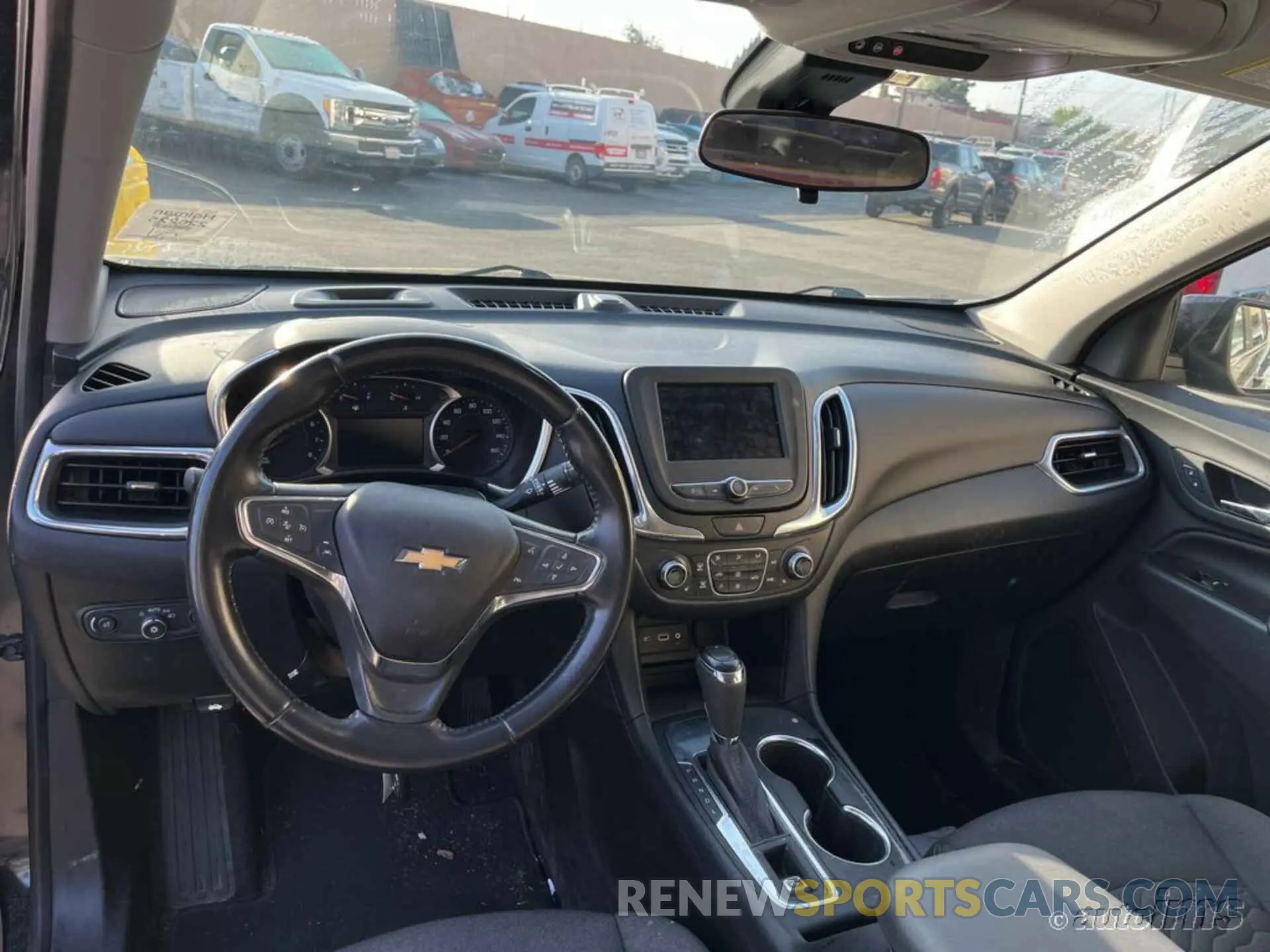 2 Photograph of a damaged car 2GNAXJEV6M6105009 CHEVROLET EQUINOX 2021