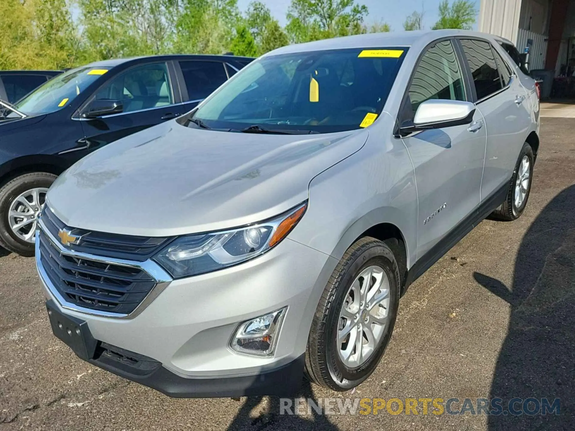 17 Photograph of a damaged car 2GNAXJEV6M6105480 CHEVROLET EQUINOX 2021