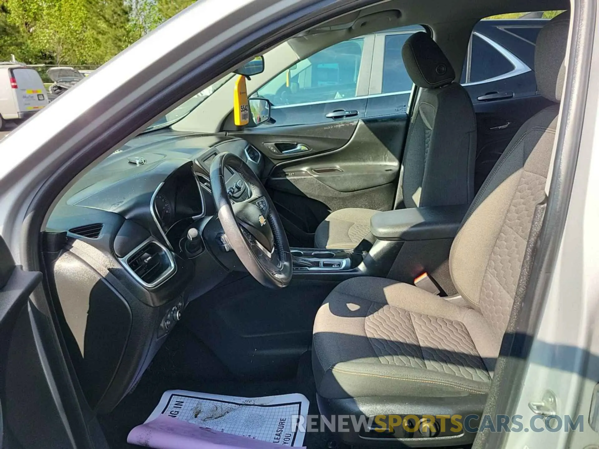 21 Photograph of a damaged car 2GNAXJEV6M6105480 CHEVROLET EQUINOX 2021