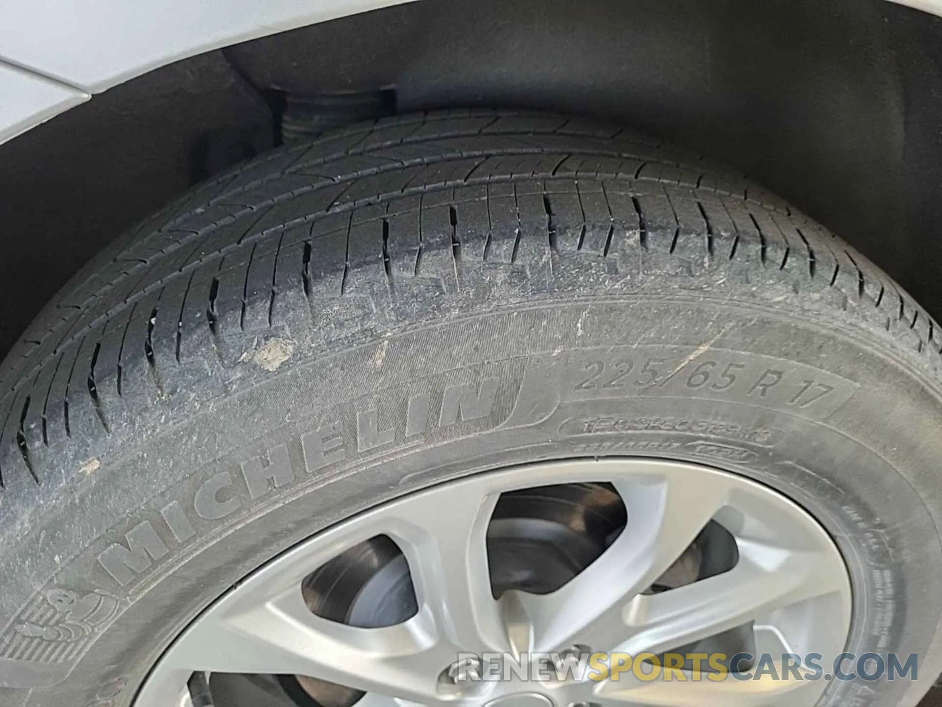 30 Photograph of a damaged car 2GNAXJEV6M6105480 CHEVROLET EQUINOX 2021